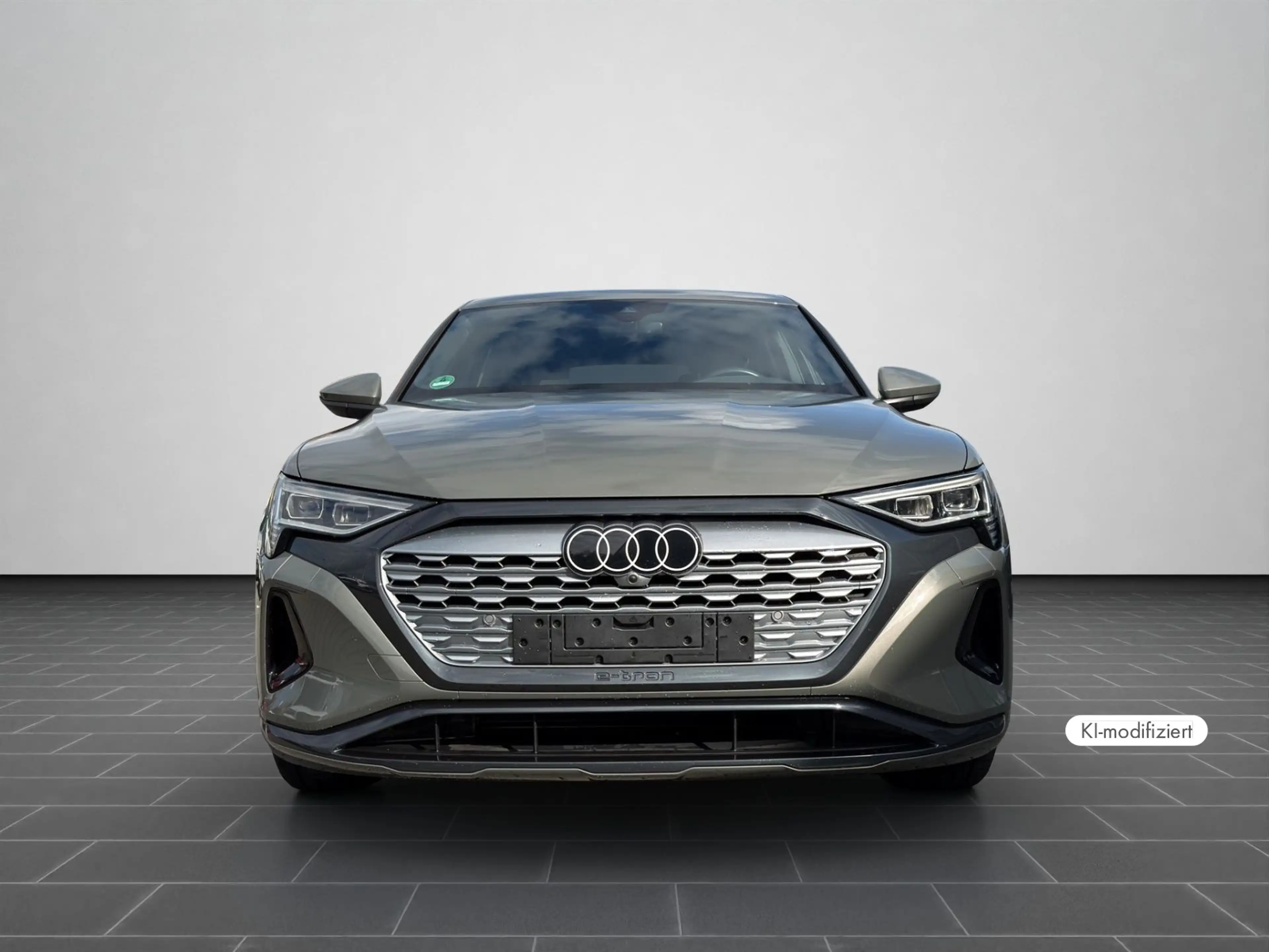 Audi Q8 e-tron Q8 advanced 50 e-tron AHK RFK SHZ  CARPLAY LED — photo 5