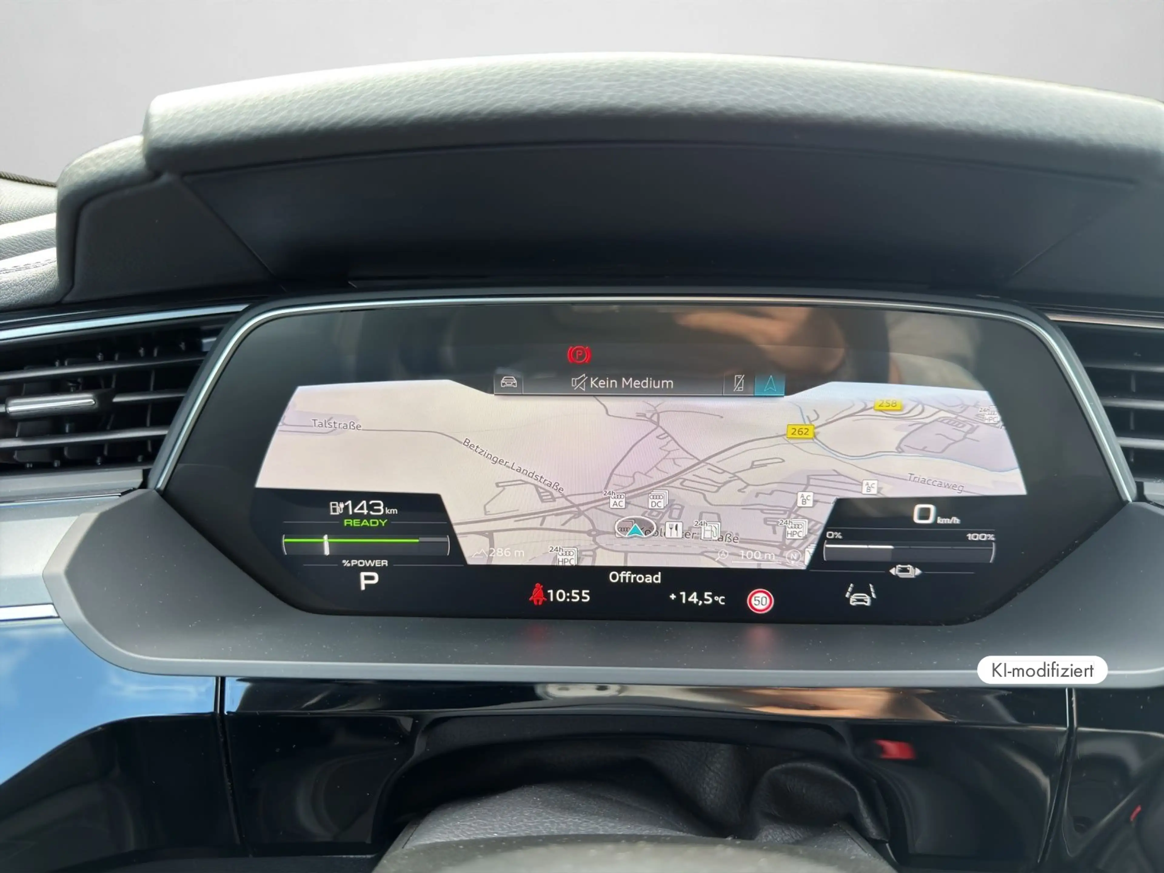 Audi Q8 e-tron Q8 advanced 50 e-tron AHK RFK SHZ  CARPLAY LED — photo 10