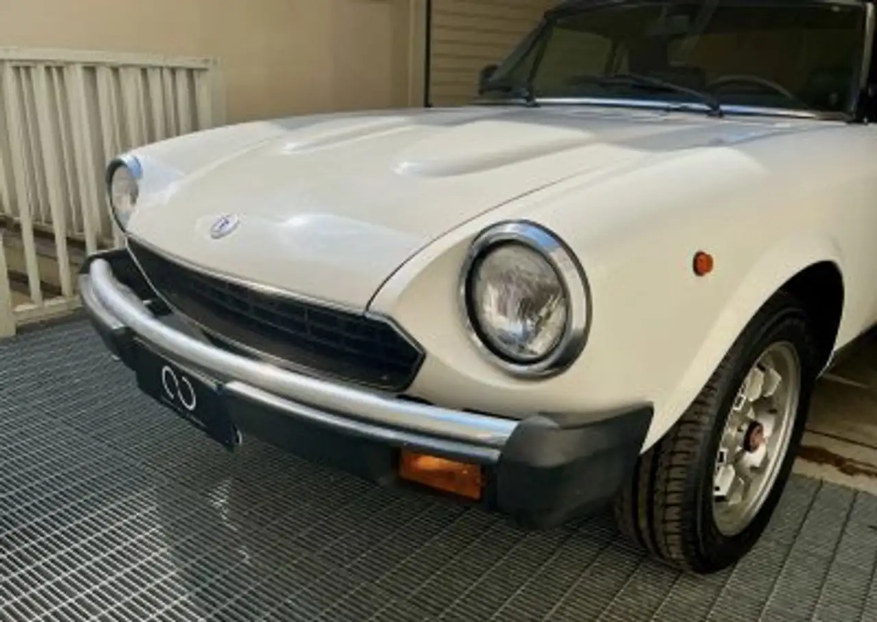 Fiat 124 SPIDER EUROPA PININFARINA, foto 3