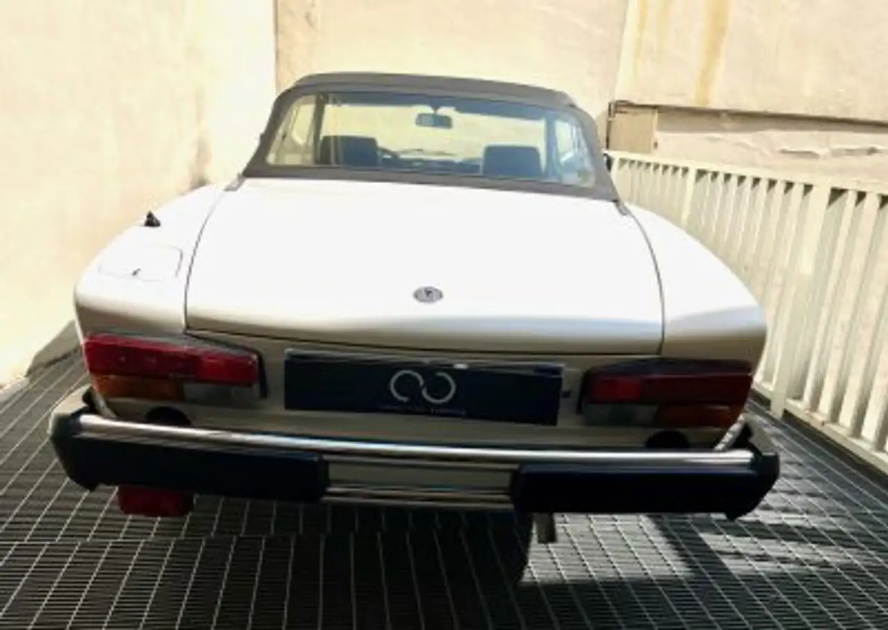 Fiat 124 SPIDER EUROPA PININFARINA, foto 10