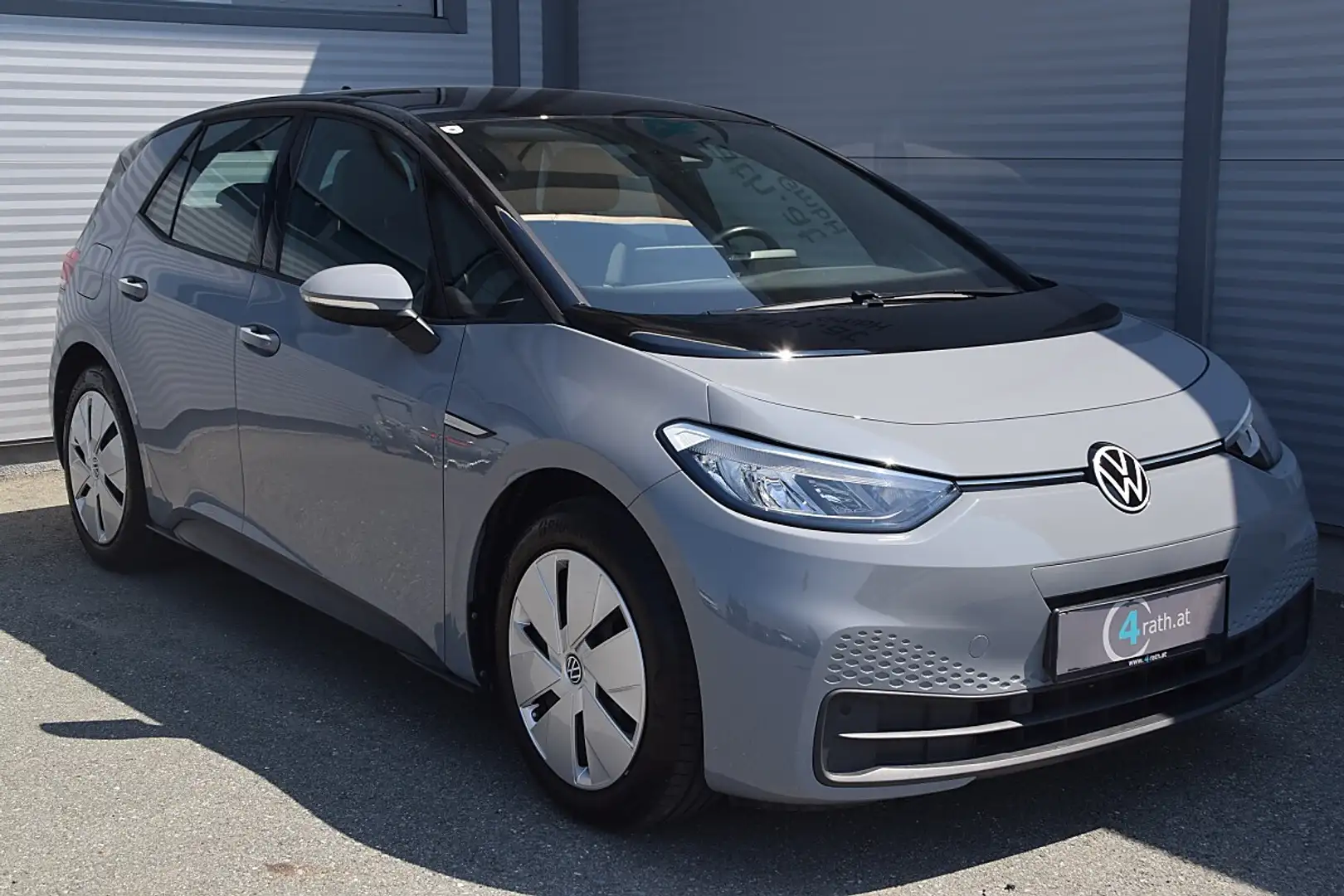 Volkswagen ID.3 ID. 3 Pure Performance 45kWh LED/NAVI/ACC / NET... Grau - 2