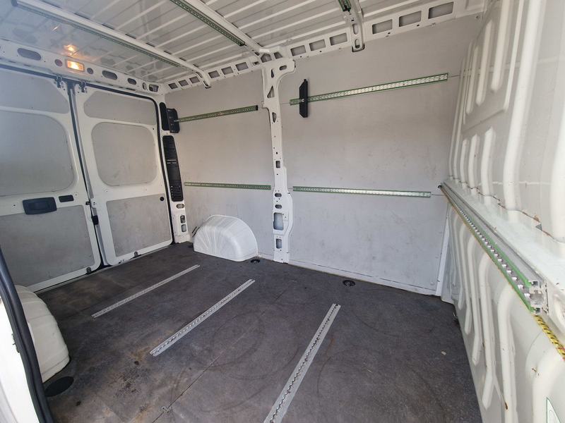 Peugeot Boxer 335 L2H2 Premium BlueHDi 140 Stop&Start — photo 10