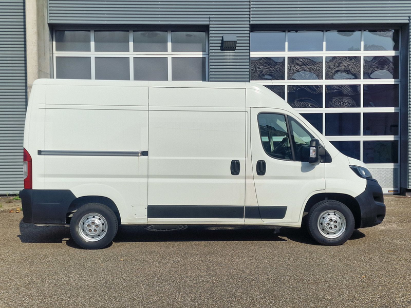 Peugeot Boxer 335 L2H2 Premium BlueHDi 140 Stop&Start — photo 3
