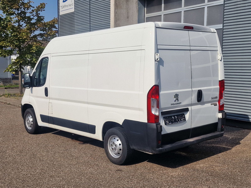 Peugeot Boxer 335 L2H2 Premium BlueHDi 140 Stop&Start — photo 4