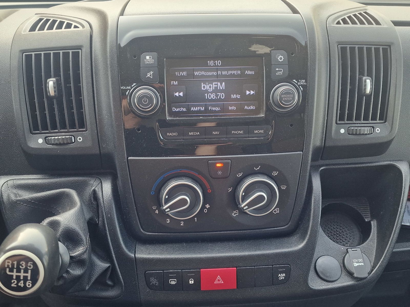Peugeot Boxer 335 L2H2 Premium BlueHDi 140 Stop&Start — photo 14