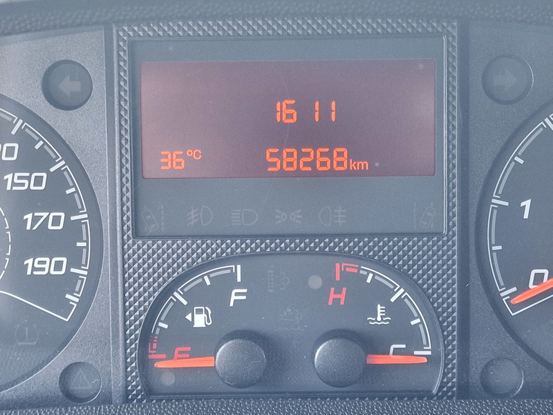 Peugeot Boxer 335 L2H2 Premium BlueHDi 140 Stop&Start — photo 15