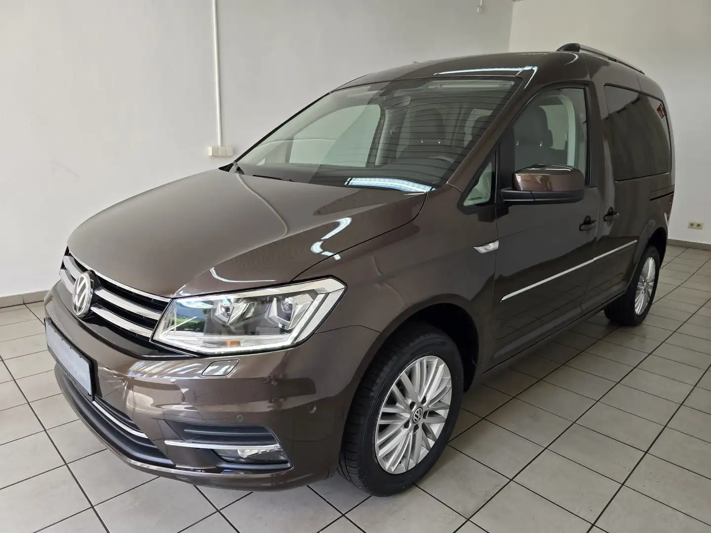 Volkswagen Caddy 1.4 TSI Highline DSG Leder Navi Xenon AHK 1. Hand Braun - 1