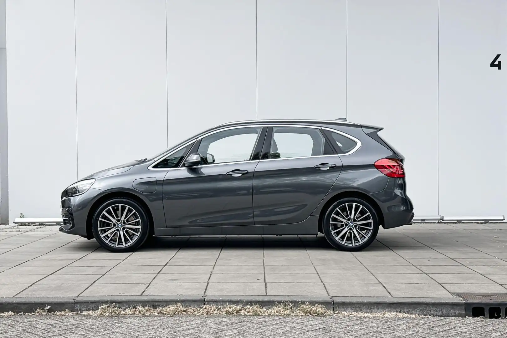 BMW 225 2 Serie Active Tourer 225xe High Executive / Parki Grijs - 2
