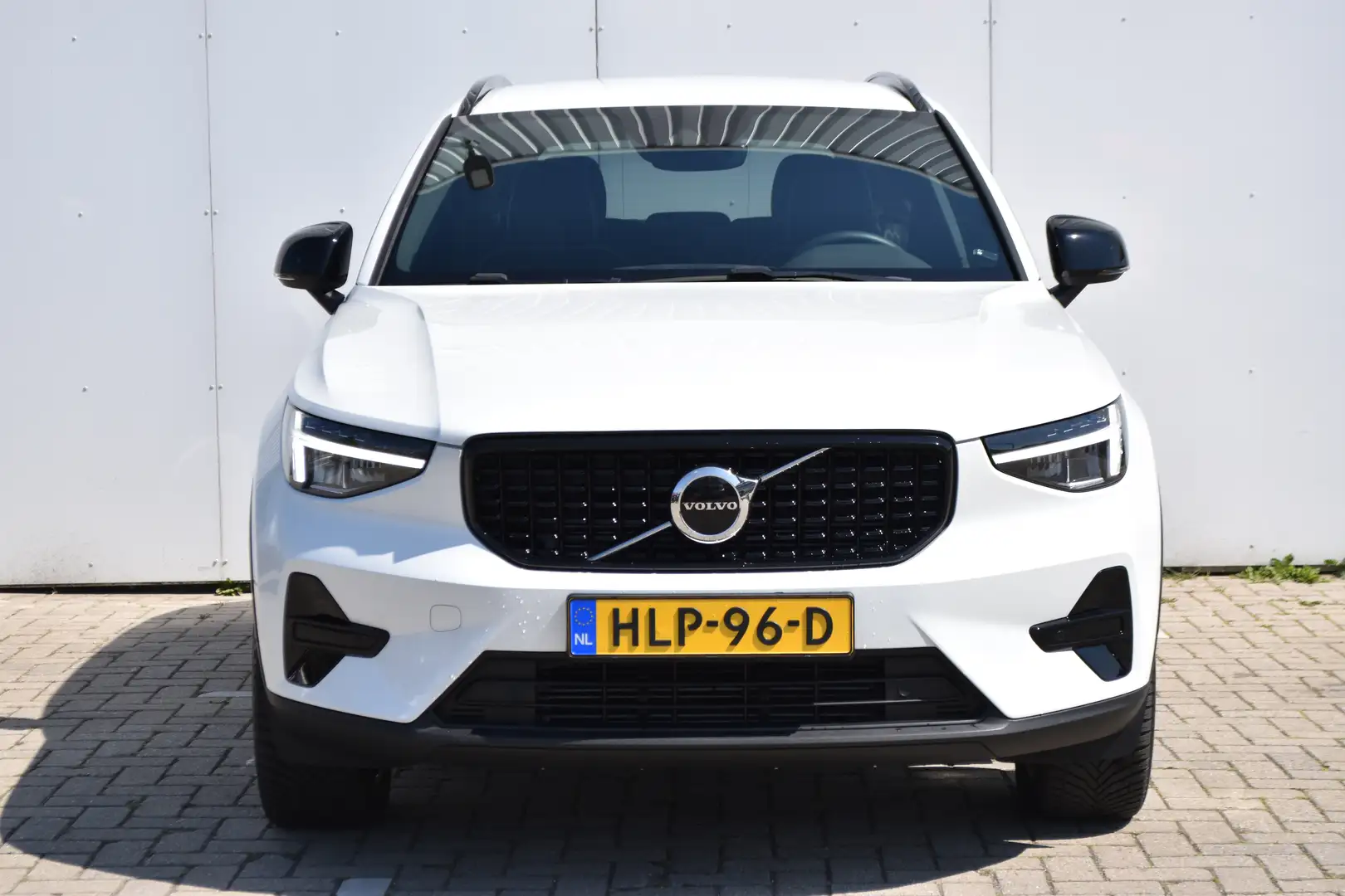 Volvo XC40 T5 Plus Dark | Cruise Control Adaptive | BLIS | St Bianco - 2