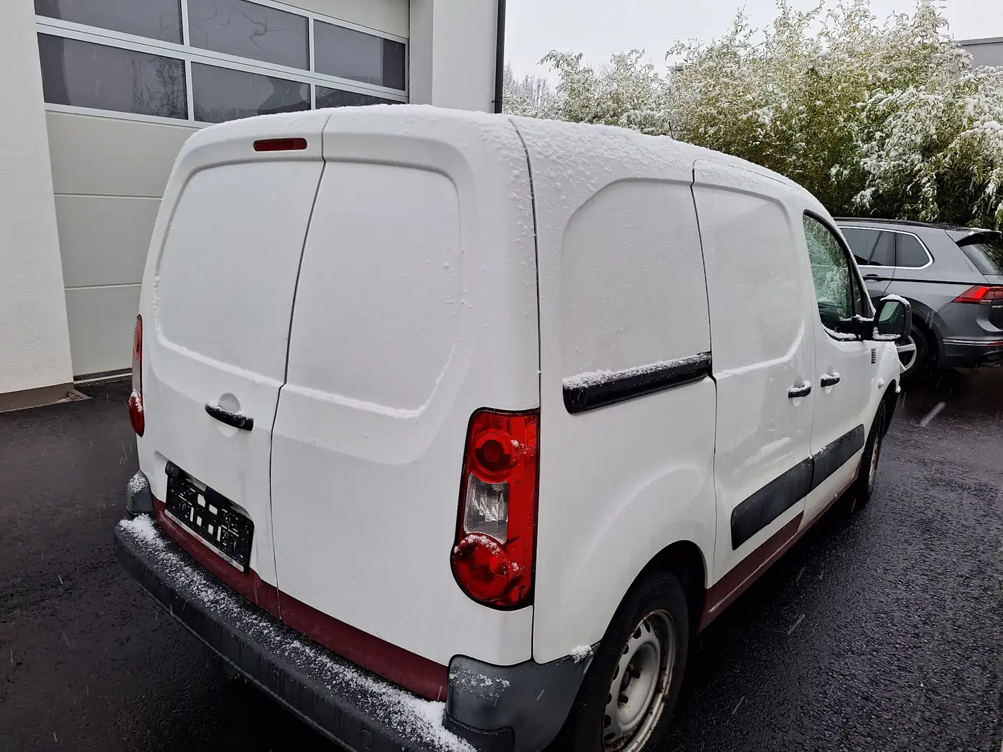 Peugeot Partner Top Gelegenheit, viele Neuteile. - 2