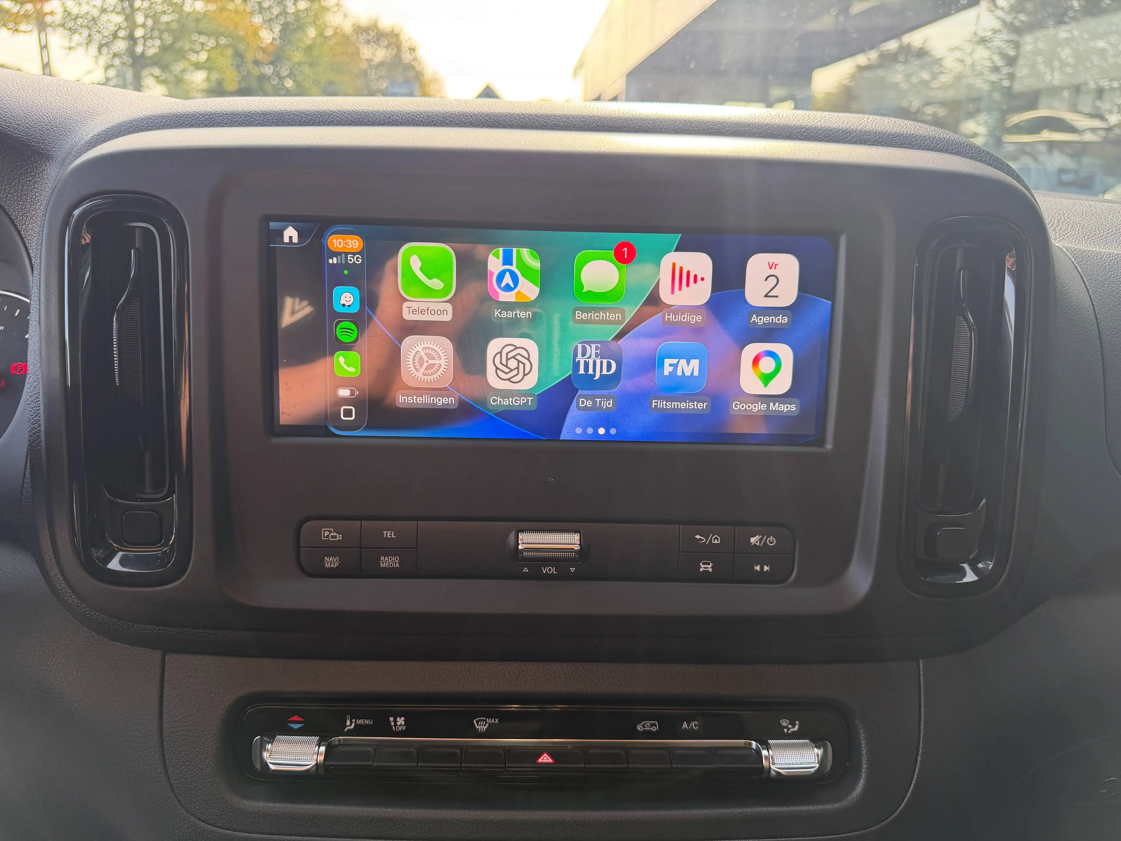 Mercedes-Benz Vito 114 cdi licht vracht 5 zitplaatsen camera pts apple carplay vleugeldeuren als nieuw! — photo 11