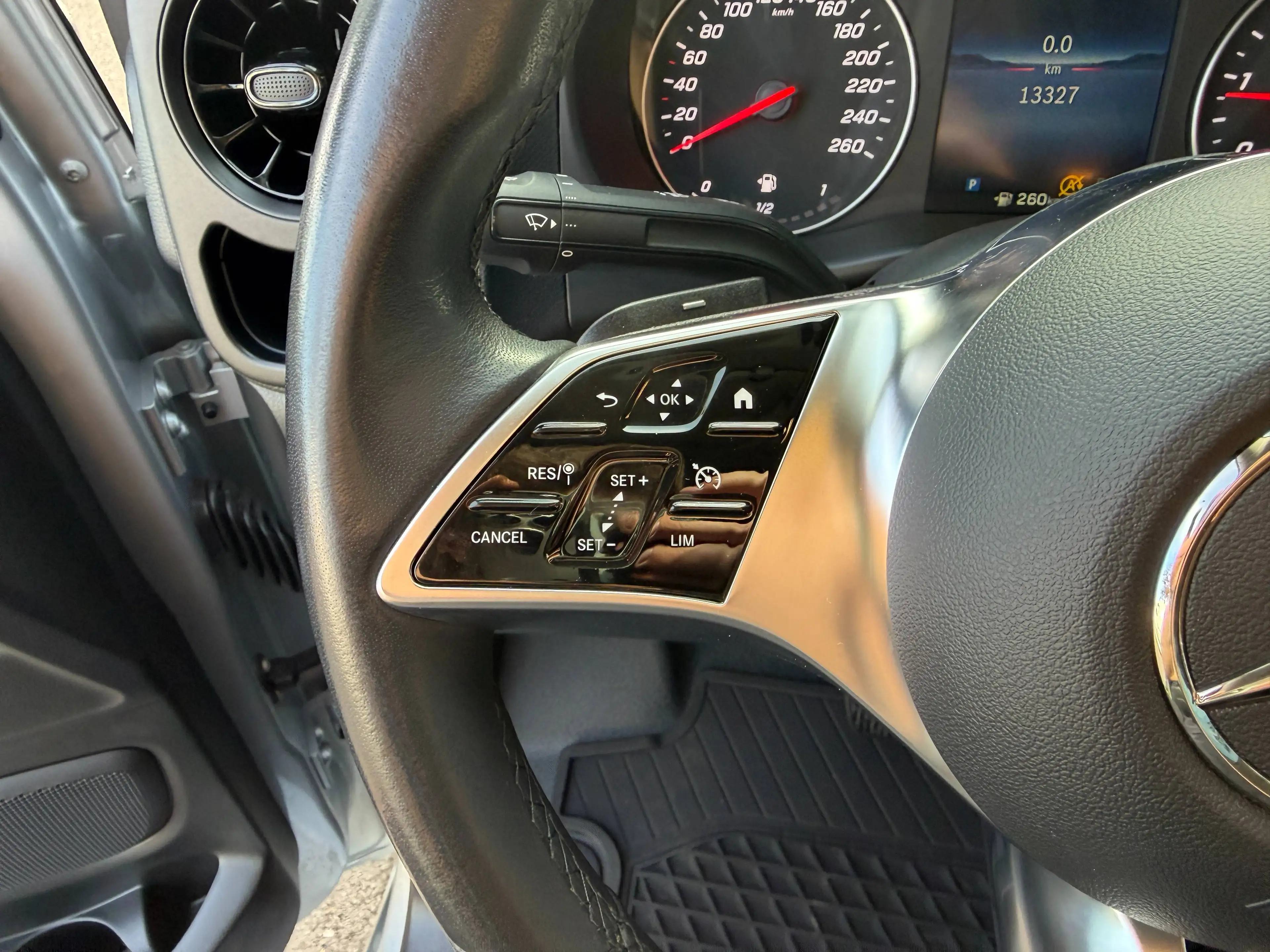 Mercedes-Benz Vito 114 cdi licht vracht 5 zitplaatsen camera pts apple carplay vleugeldeuren als nieuw! — photo 12