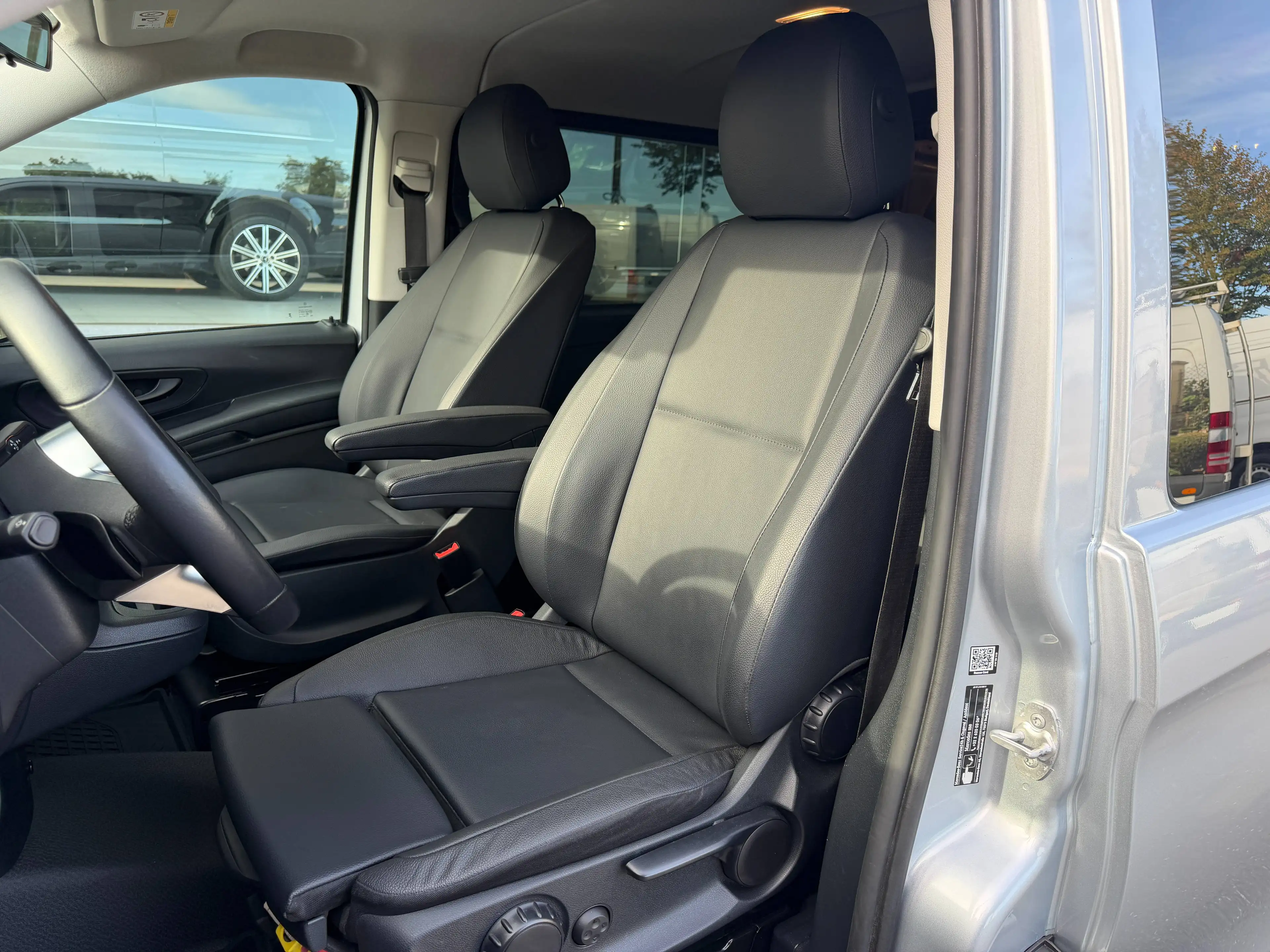 Mercedes-Benz Vito 114 cdi licht vracht 5 zitplaatsen camera pts apple carplay vleugeldeuren als nieuw! — photo 8