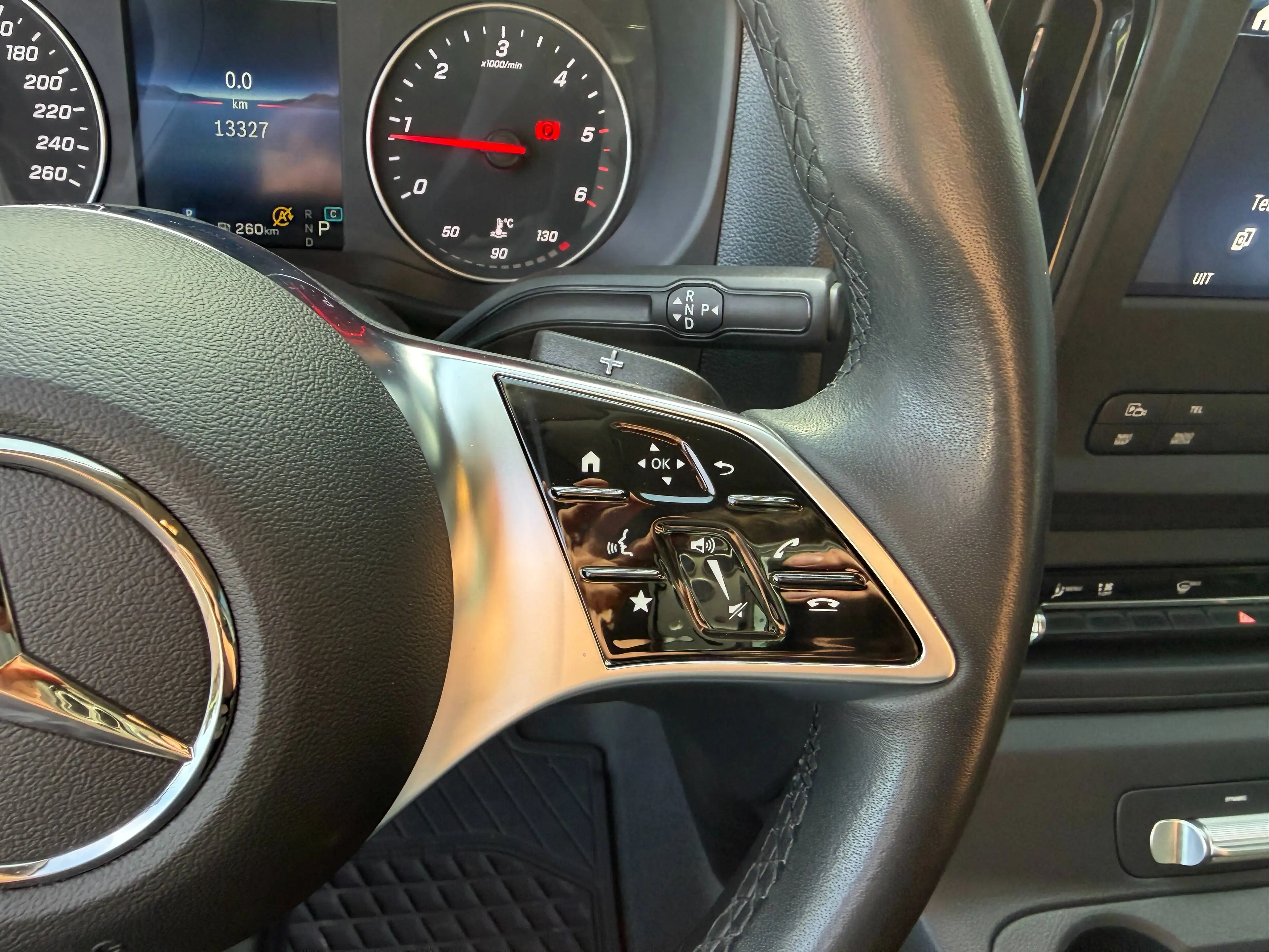 Mercedes-Benz Vito 114 cdi licht vracht 5 zitplaatsen camera pts apple carplay vleugeldeuren als nieuw! — photo 13