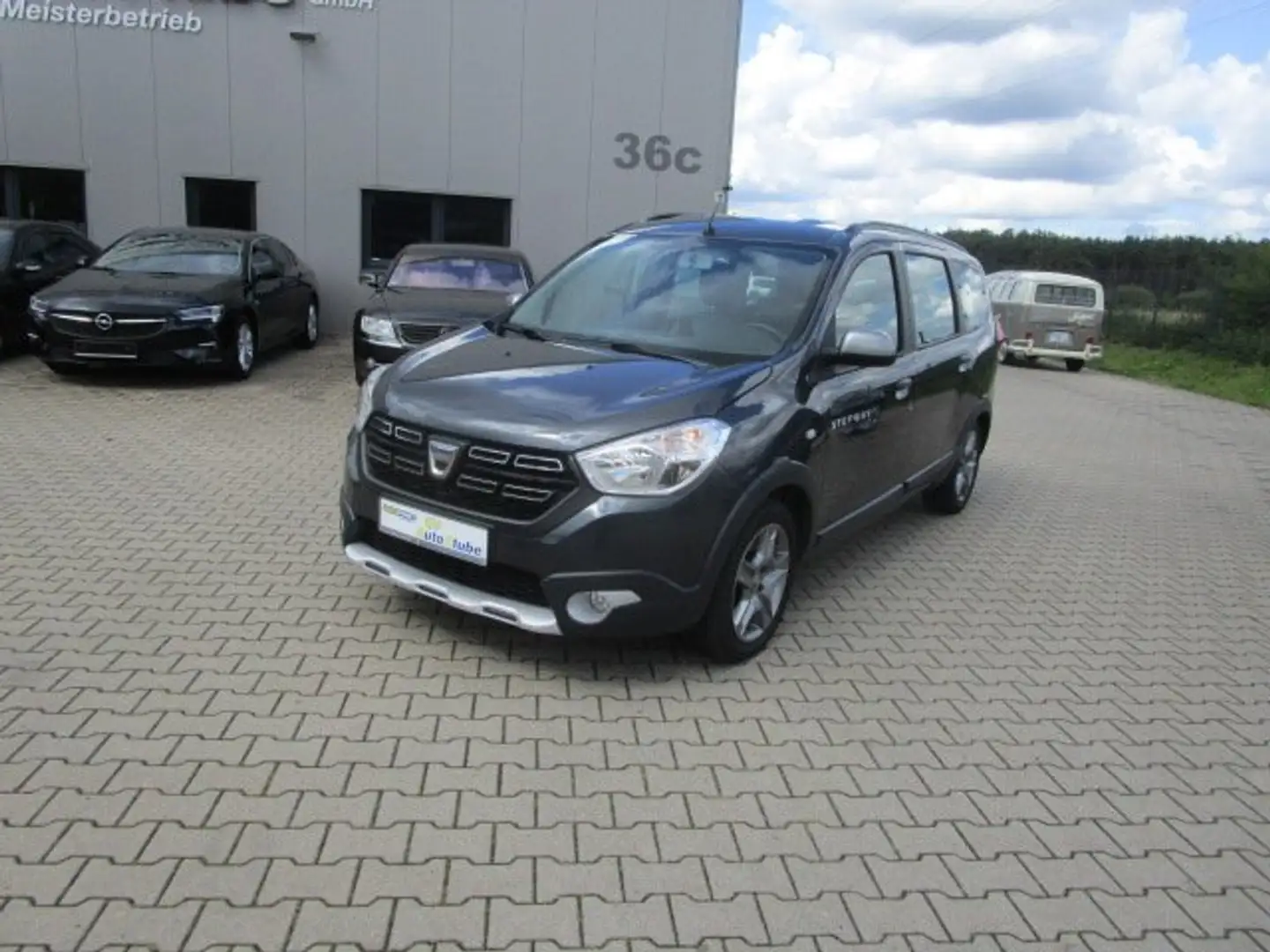Dacia Lodgy Stepway 7Sitzer-Kamera-Sitzheiz.-PDC-KLIMA-ESP-ABS - 2