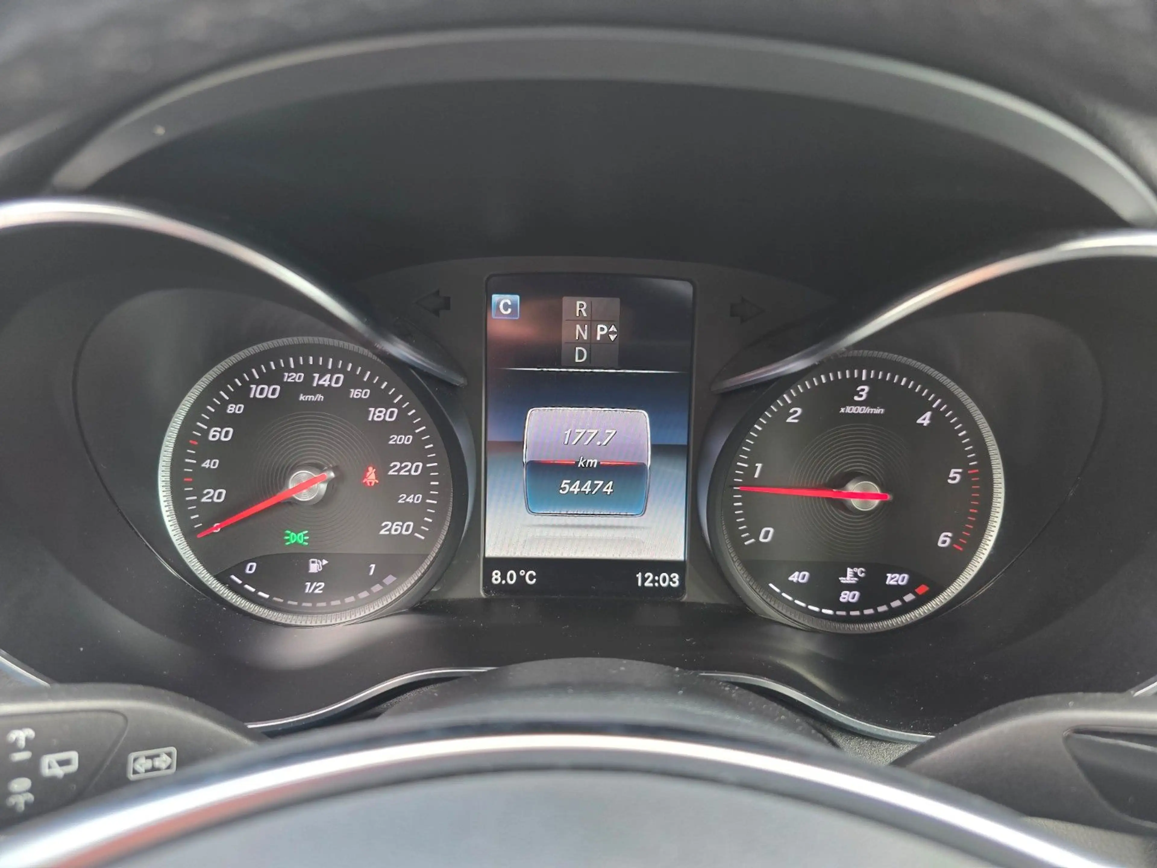 Mercedes-Benz GLC 220 d 4Matic AMG Line/LED/Distronic/Alu 19" — photo 9