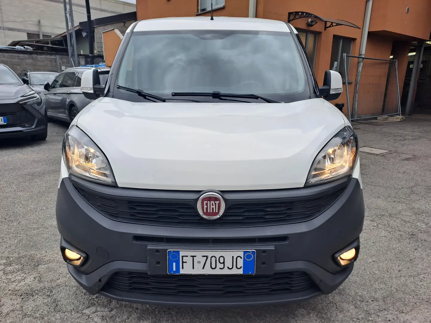 Fiat Doblo 1.4 METANO 120 cv Bianco - 2