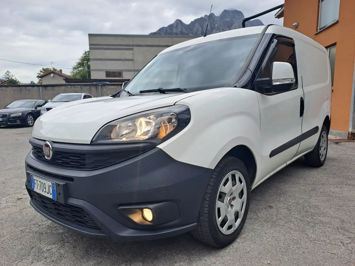 Fiat Doblo 1.4 METANO 120 cv Bianco - 1
