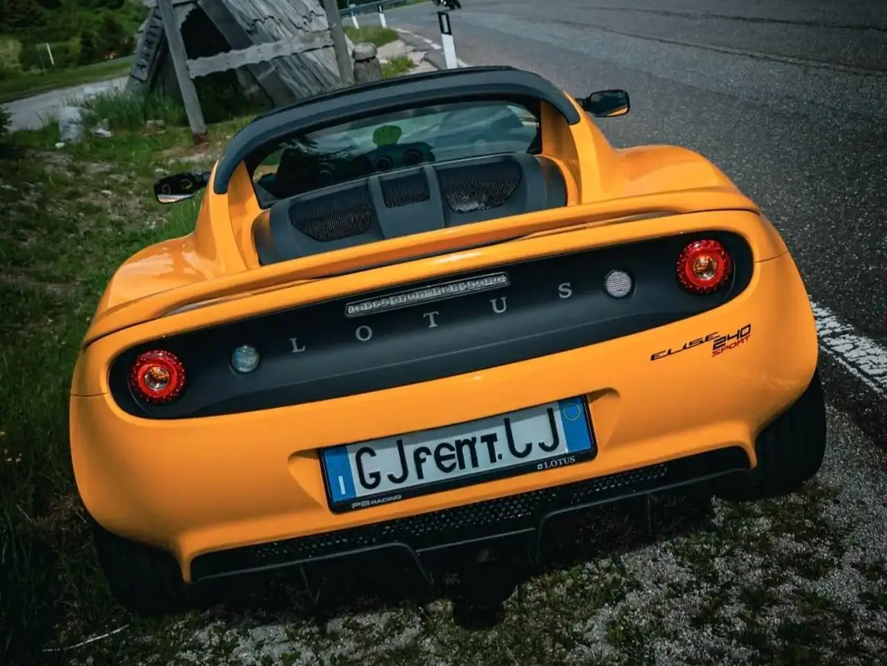 Lotus Elise 2022