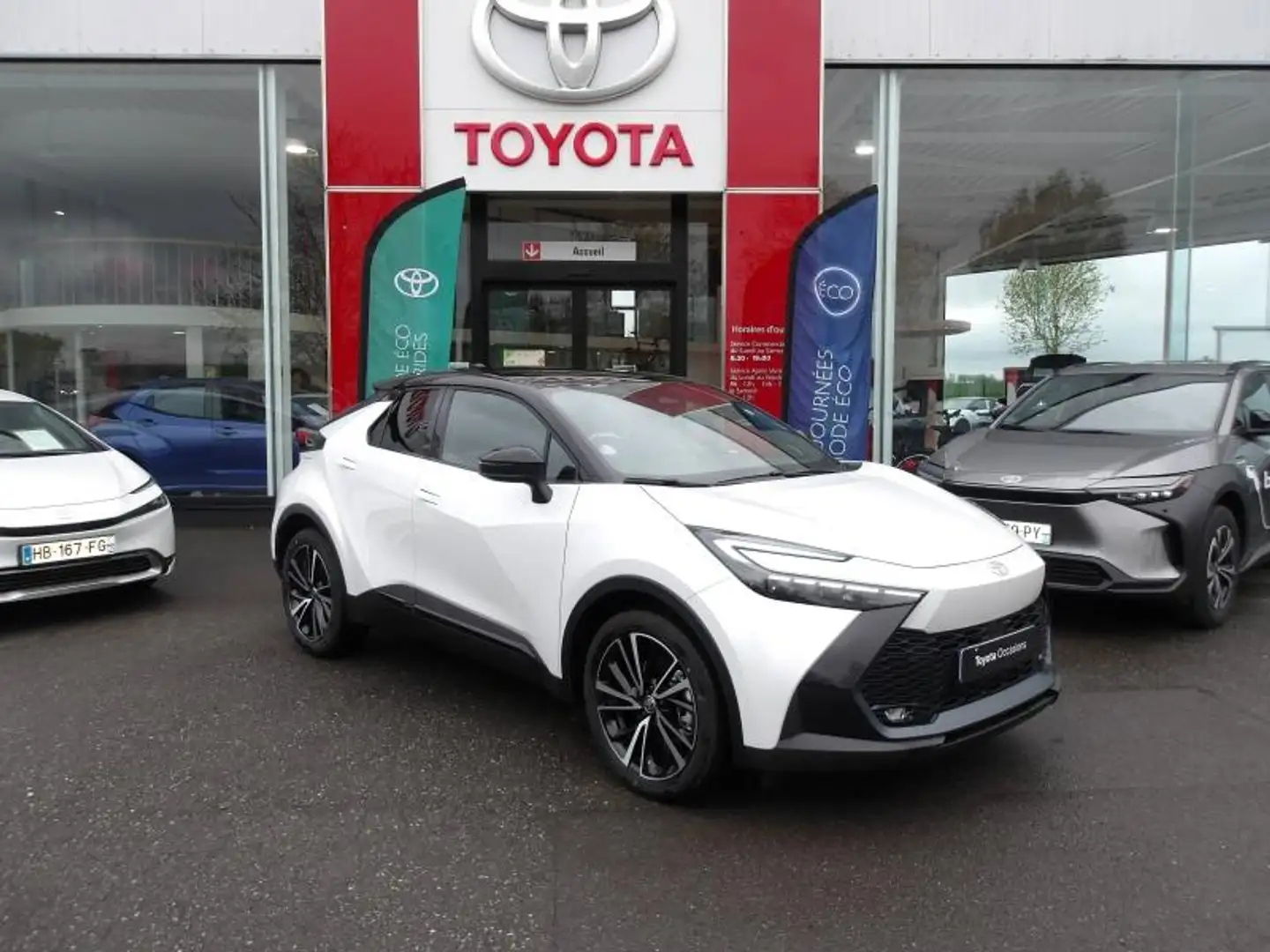 Toyota C-HR 2.0 Hybride Rechargeable 225ch Collection NG23 Blanc - 1