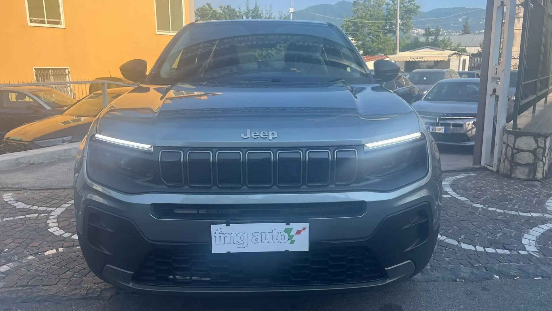 Jeep Avenger Avenger 1.2 Turbo 100 CV MHEV Longitude Grigio - 2