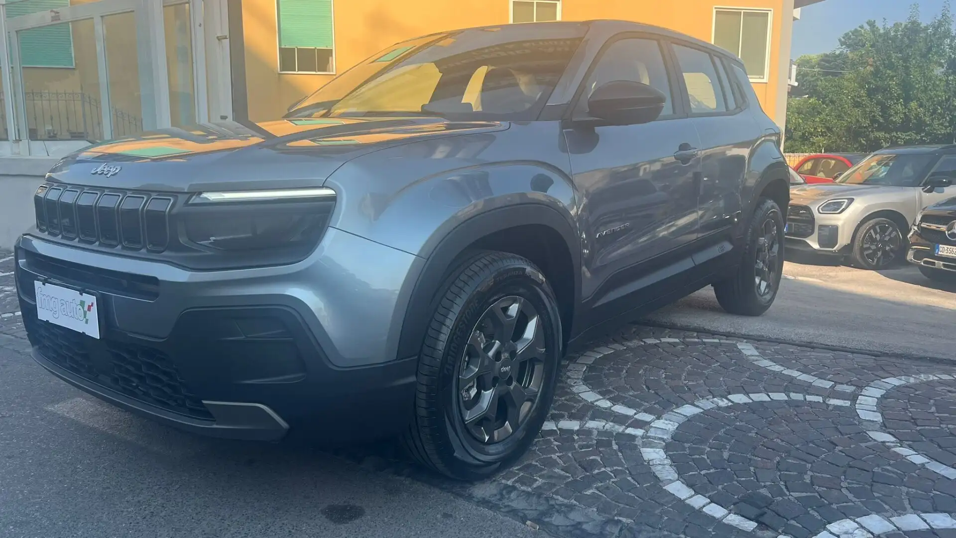 Jeep Avenger Avenger 1.2 Turbo 100 CV MHEV Longitude Grigio - 1