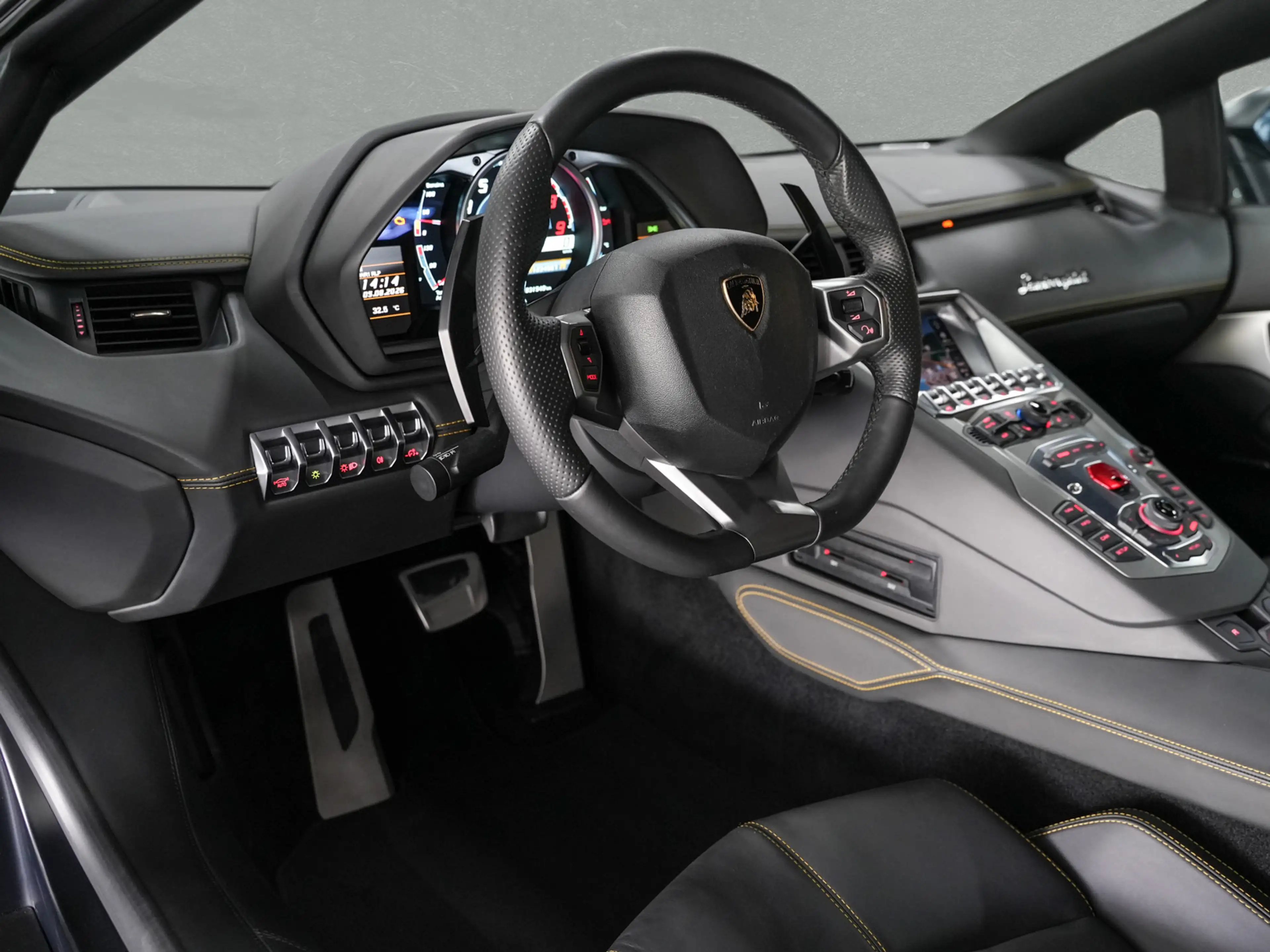 Lamborghini Aventador LP700-4 - Nero Nemesis | Sport-AGA — photo 7