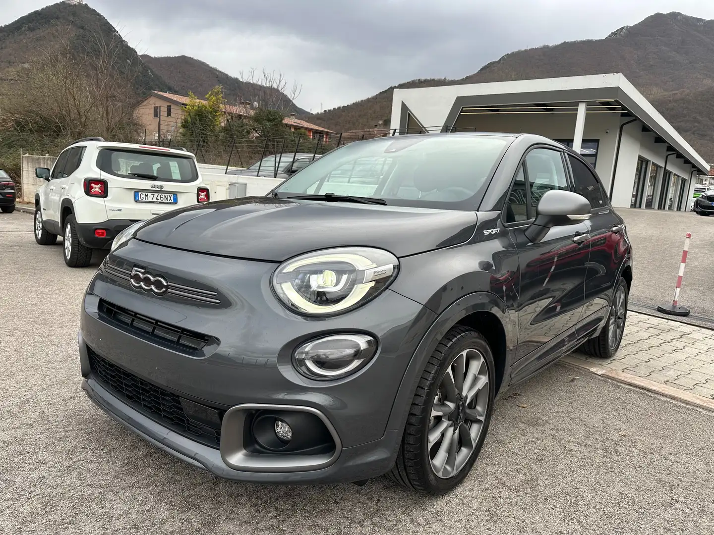 Fiat 500X 1.6 mjt Sport 130cv + LED PACK Gris - 1