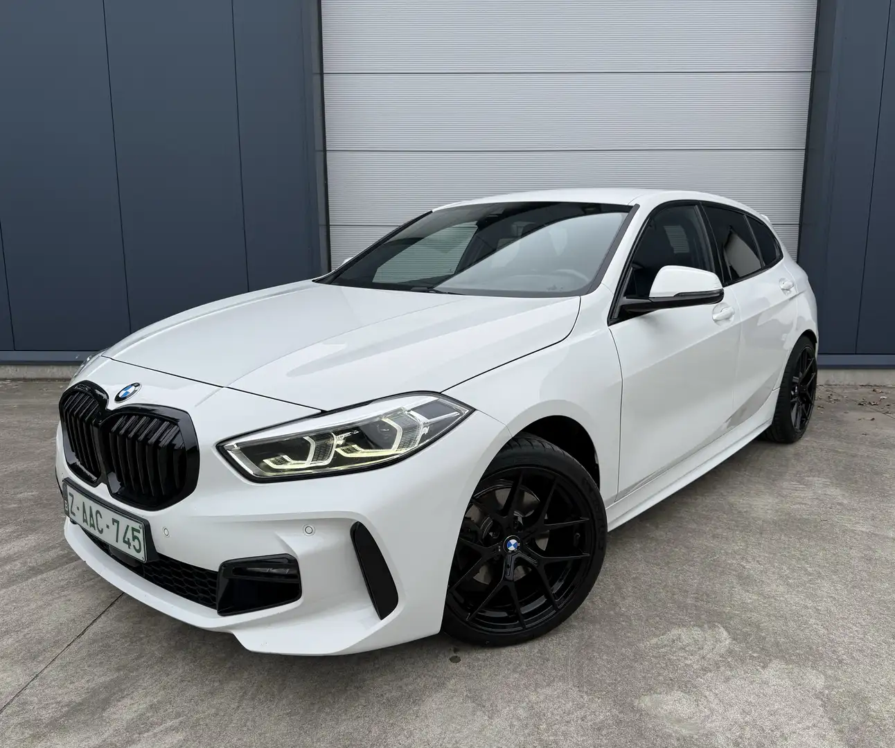 BMW 116 116d M Sport Blanc - 1