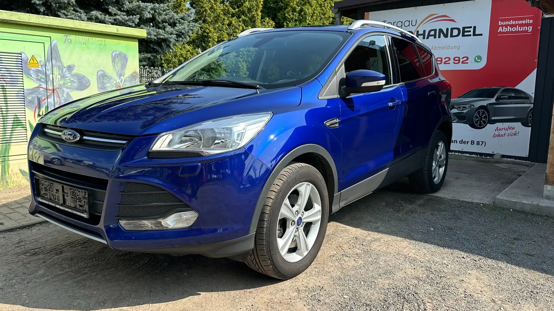 Ford Kuga Sync Edition / 8 x Bereift/AHK./SHK./SHZ./HU-NEU. Blau - 1