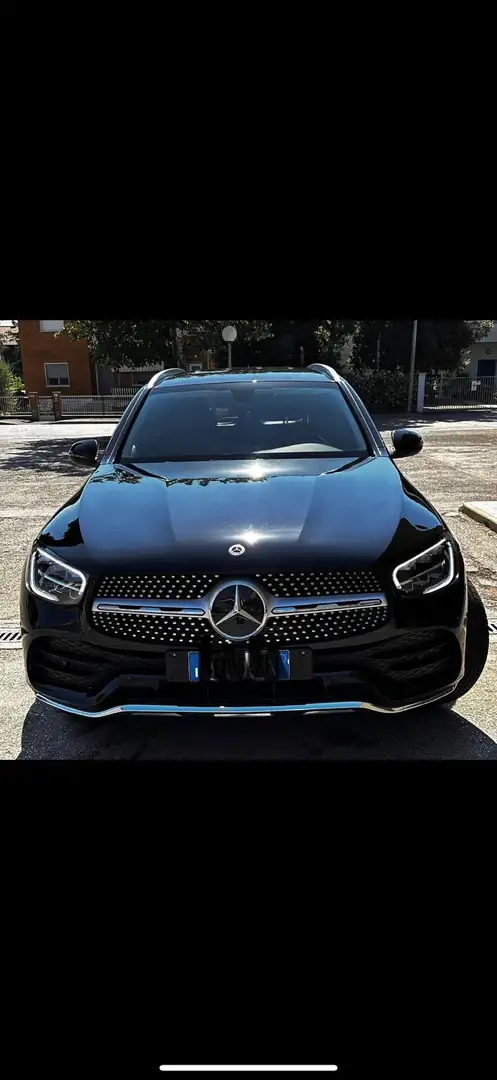 Mercedes-Benz GLC 200 d Premium 4matic auto Black - 1
