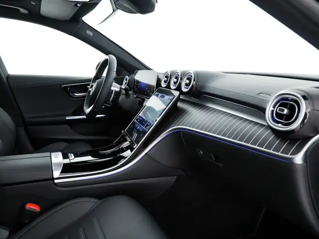Mercedes-Benz C-Class view 10