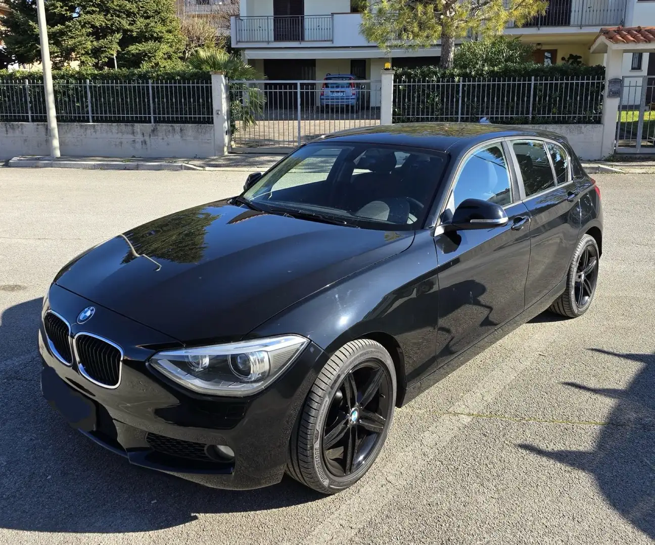 BMW 116 116d 5p Unique bixeno-Led 17” Nero - 1