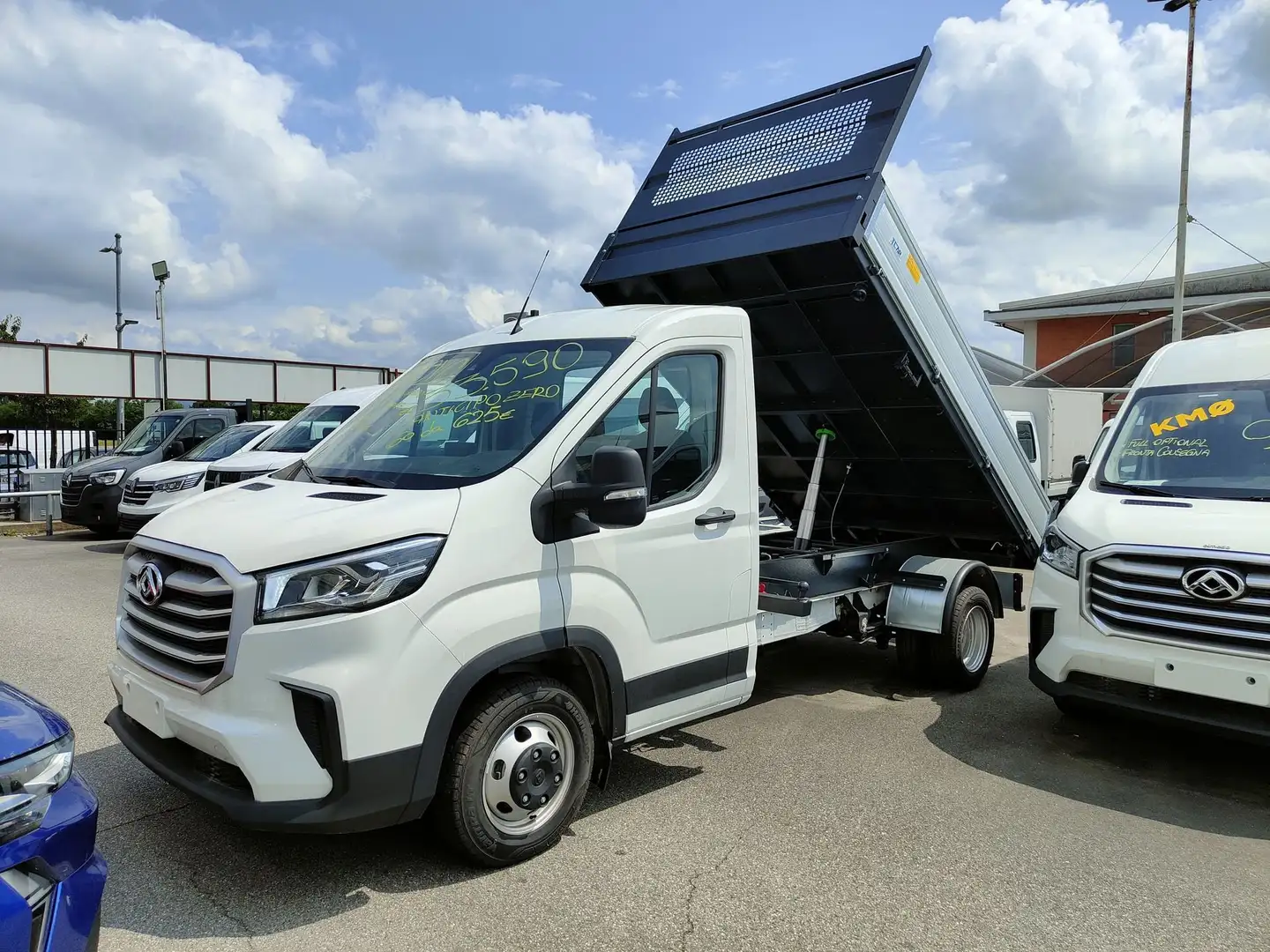 Maxus Deliver9 2.0CRDI 150CV RWD Ribaltabile Trilaterale - 1