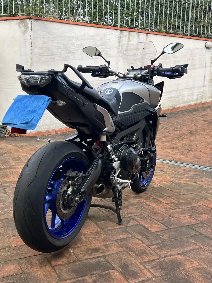 Yamaha MT-09 Tracer ABS Zilver - 2