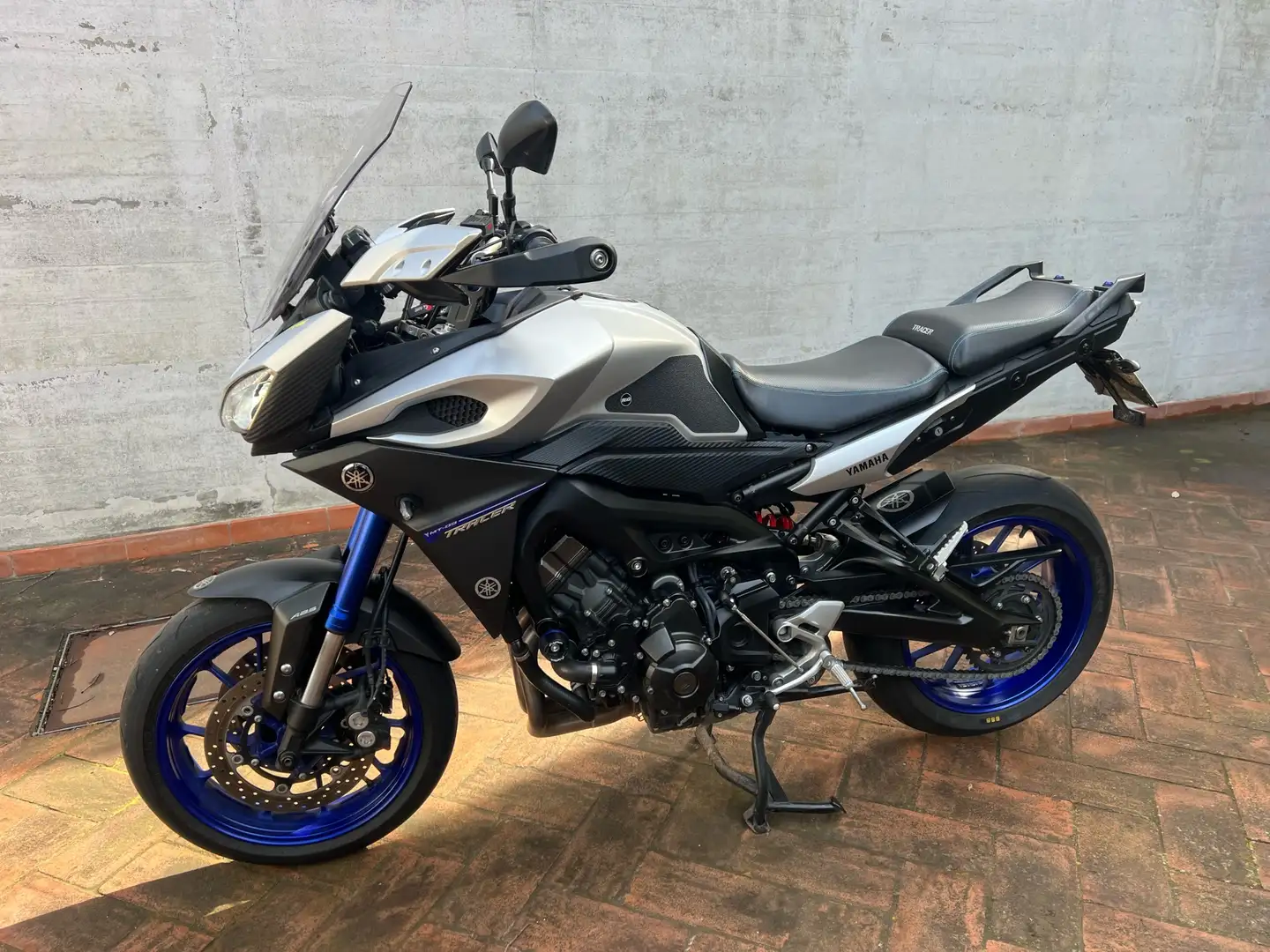 Yamaha MT-09 Tracer ABS Silver - 1