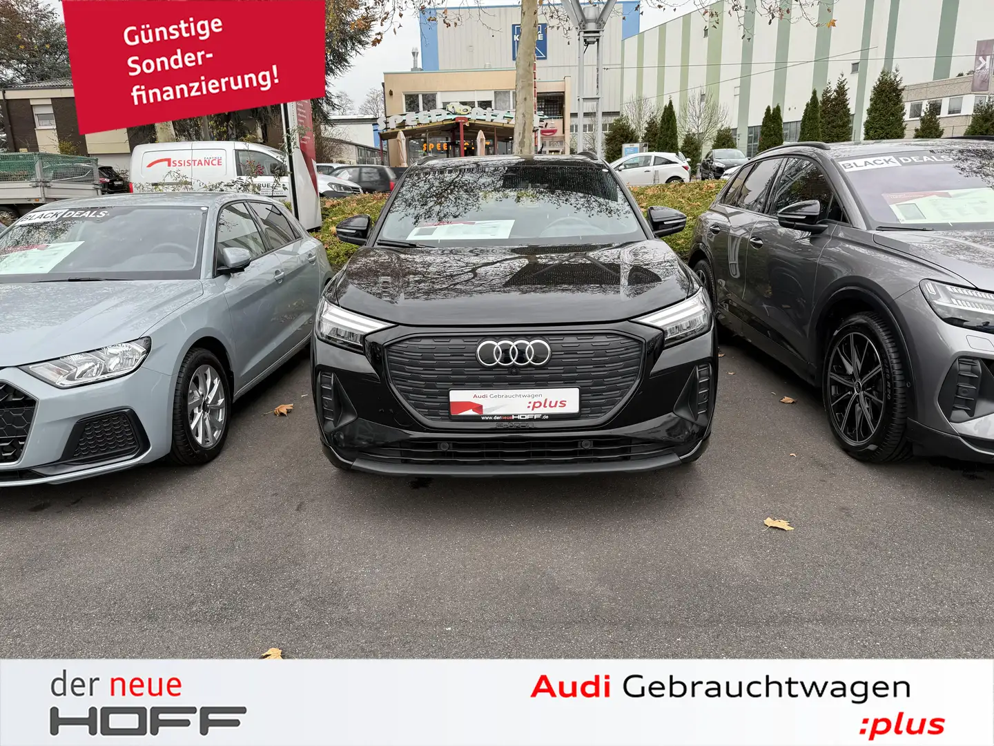 Audi Q4 e-tron 35 e-tron Pano Tempo Navi LED Klima Sh 19 Zoll Schwarz - 1