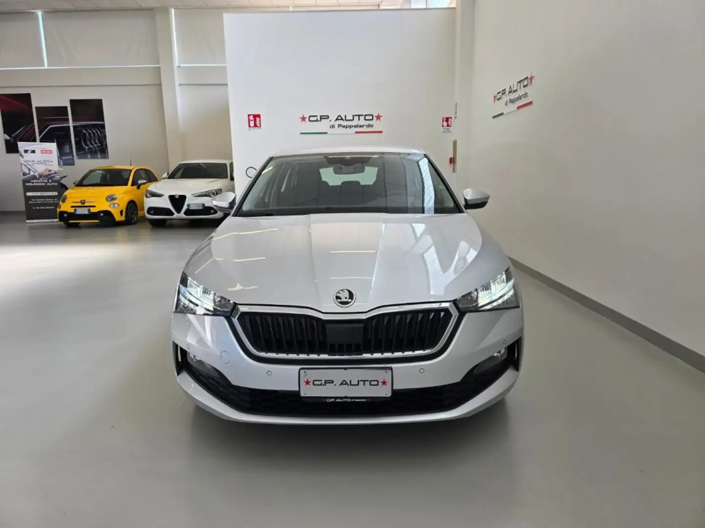 Skoda Scala 1.0 TSI 110 CV Ambition Grigio - 2