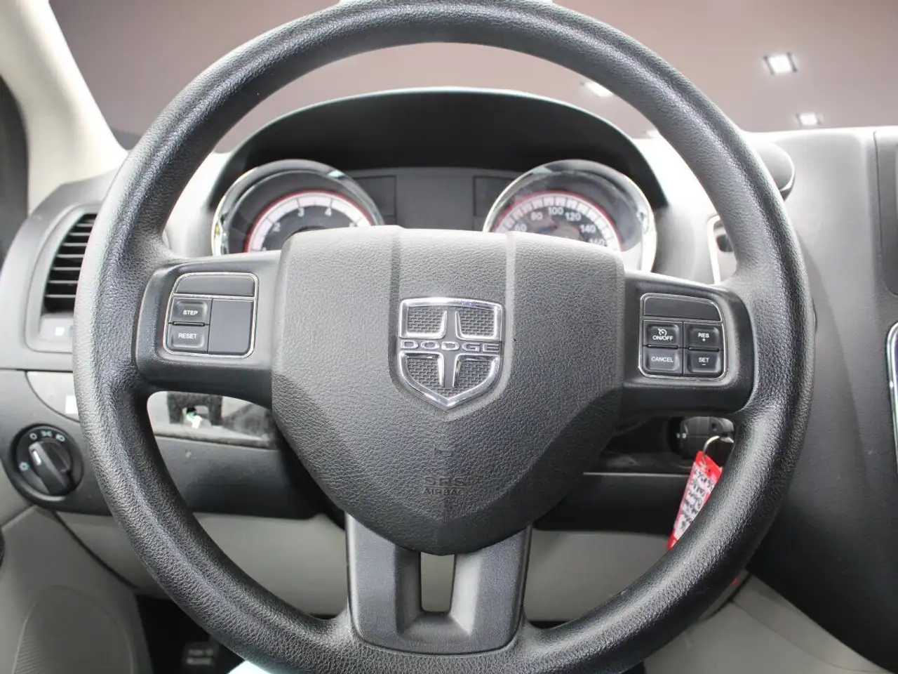 Dodge Grand Caravan снимка Dodge Grand Caravan