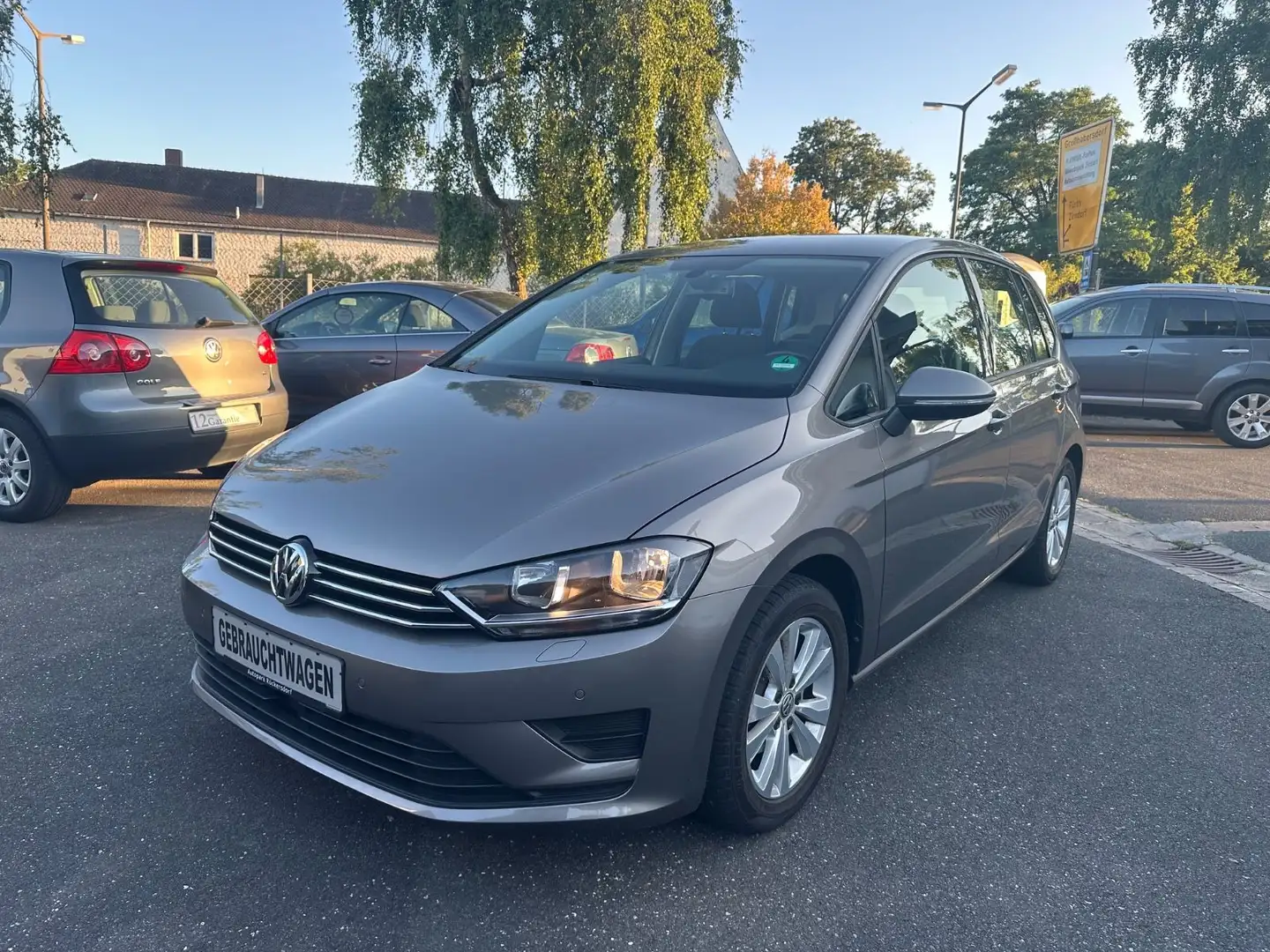 Volkswagen Golf Sportsvan VII Comfortline BMT/Start-Stopp Grijs - 1