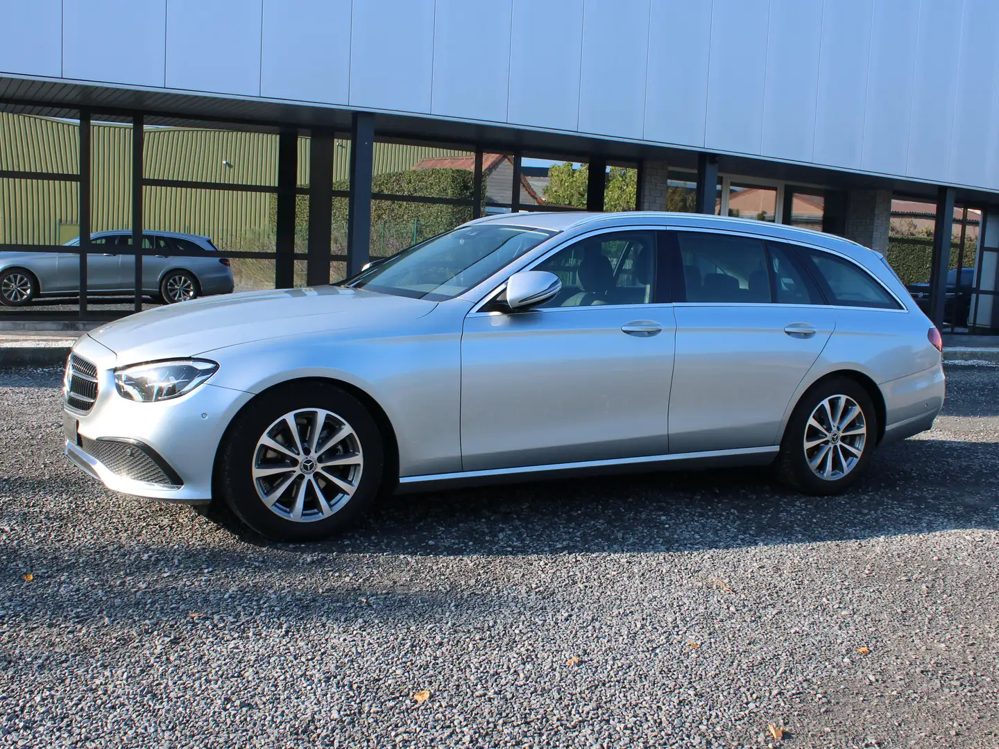 Mercedes-Benz E 200 E 200 D T 9G-TRONIC FACELIFT WIDESCREEN TREKHAAK Gris - 2