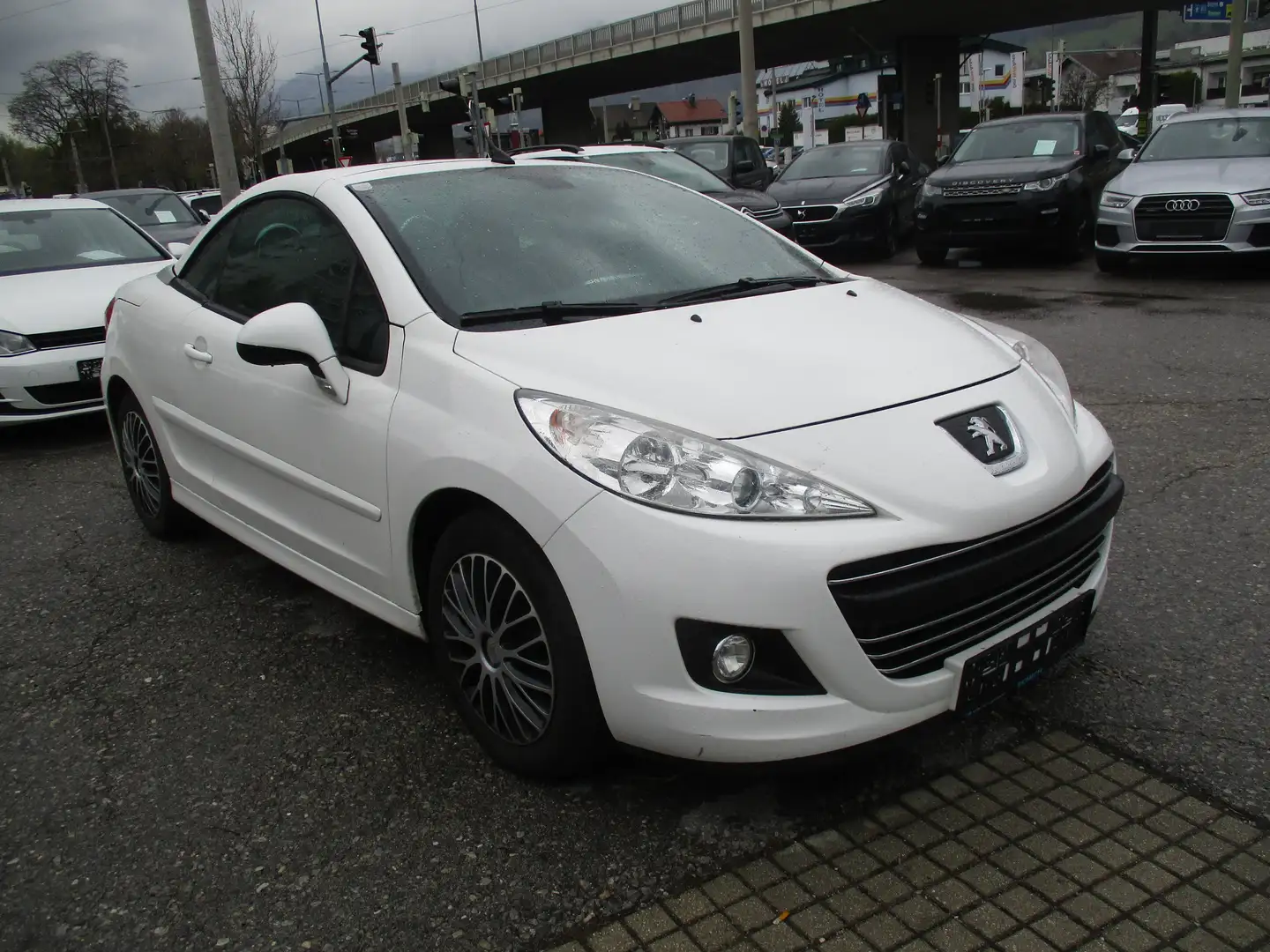 Peugeot 207 cc Allure Weiß - 1