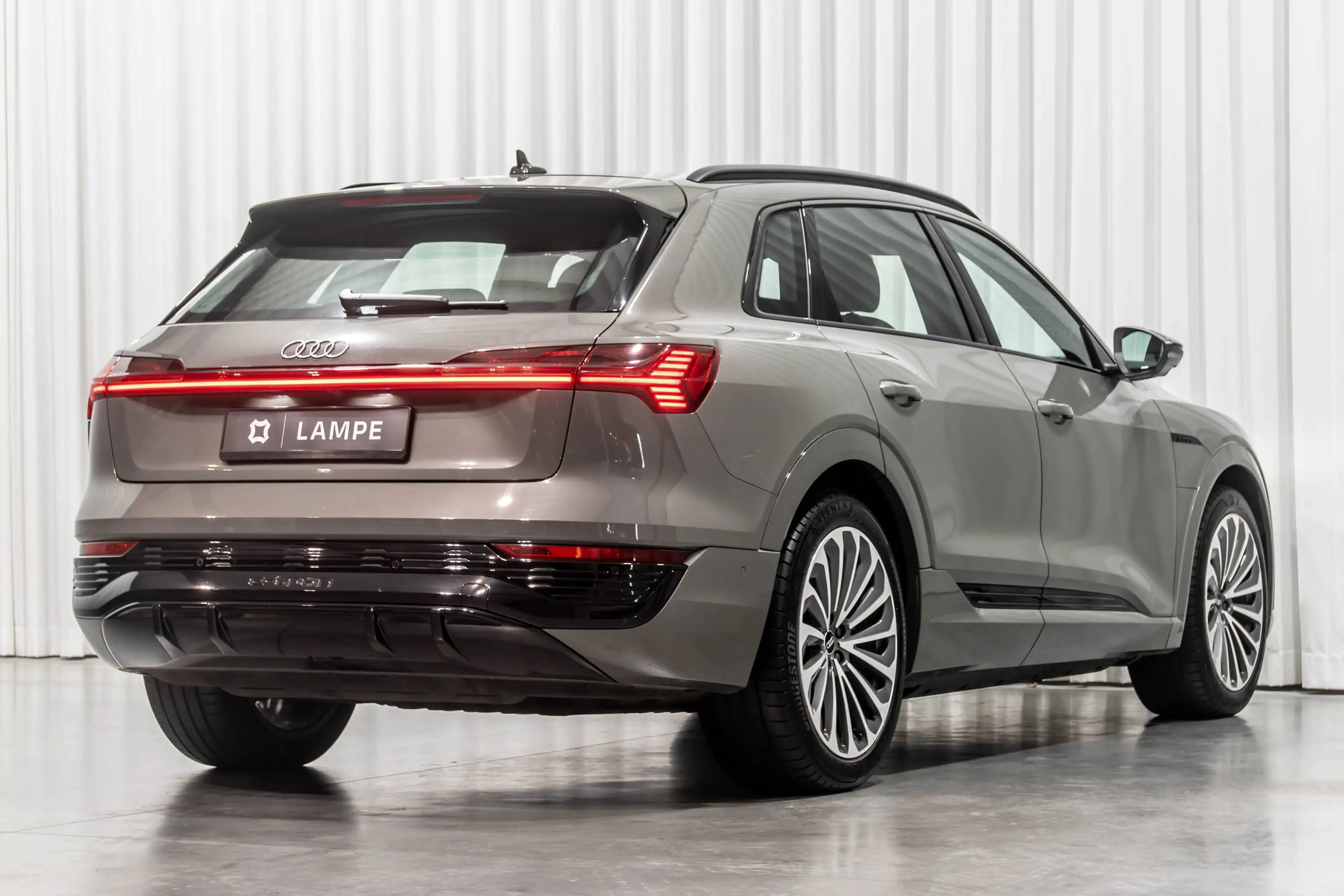 Audi Q8 e-tron 50 Quattro S-Line Trekhaak Keyless Shadow 360°Cam — photo 8
