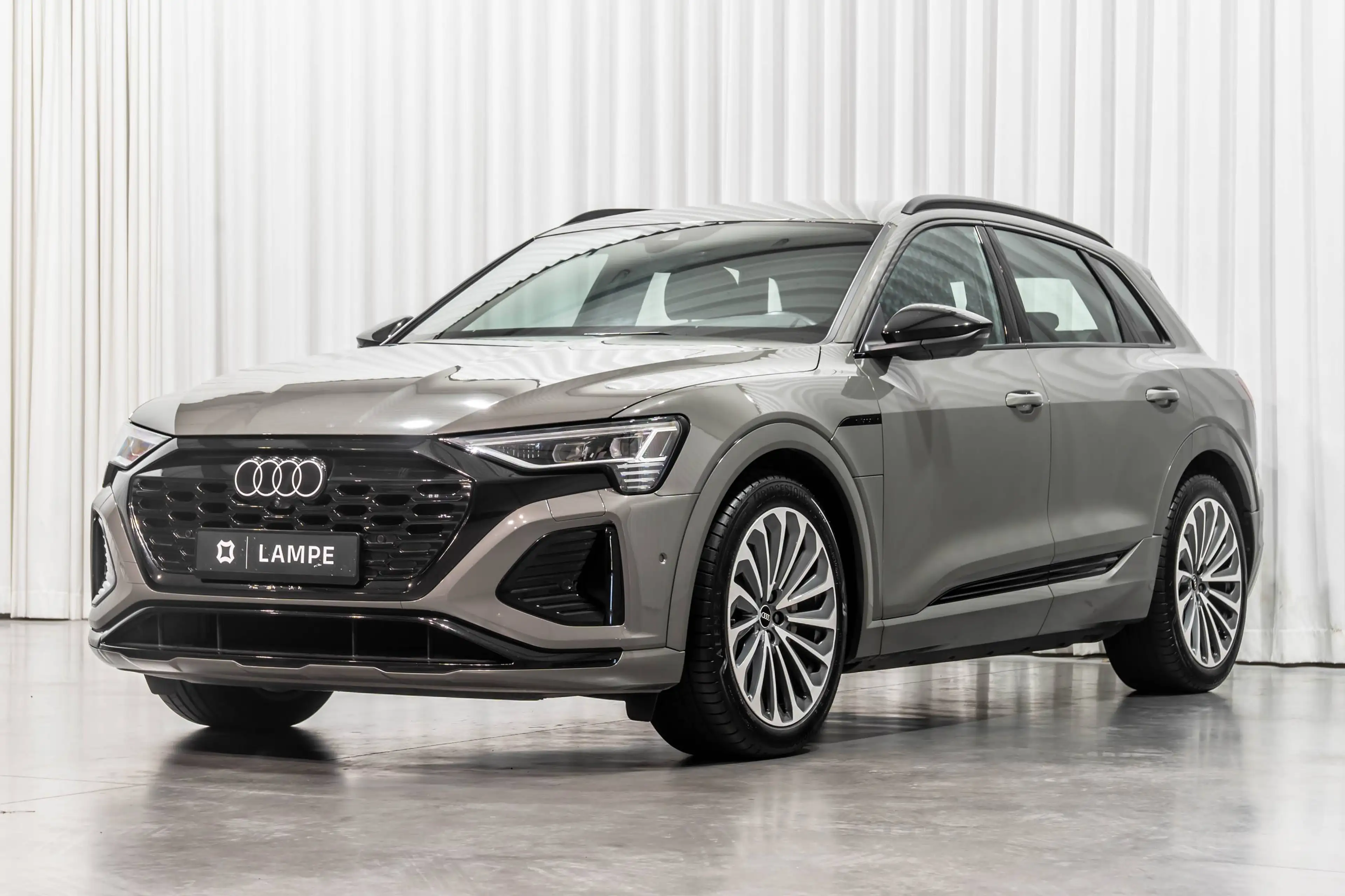 Audi Q8 e-tron 50 Quattro S-Line Trekhaak Keyless Shadow 360°Cam — photo 3