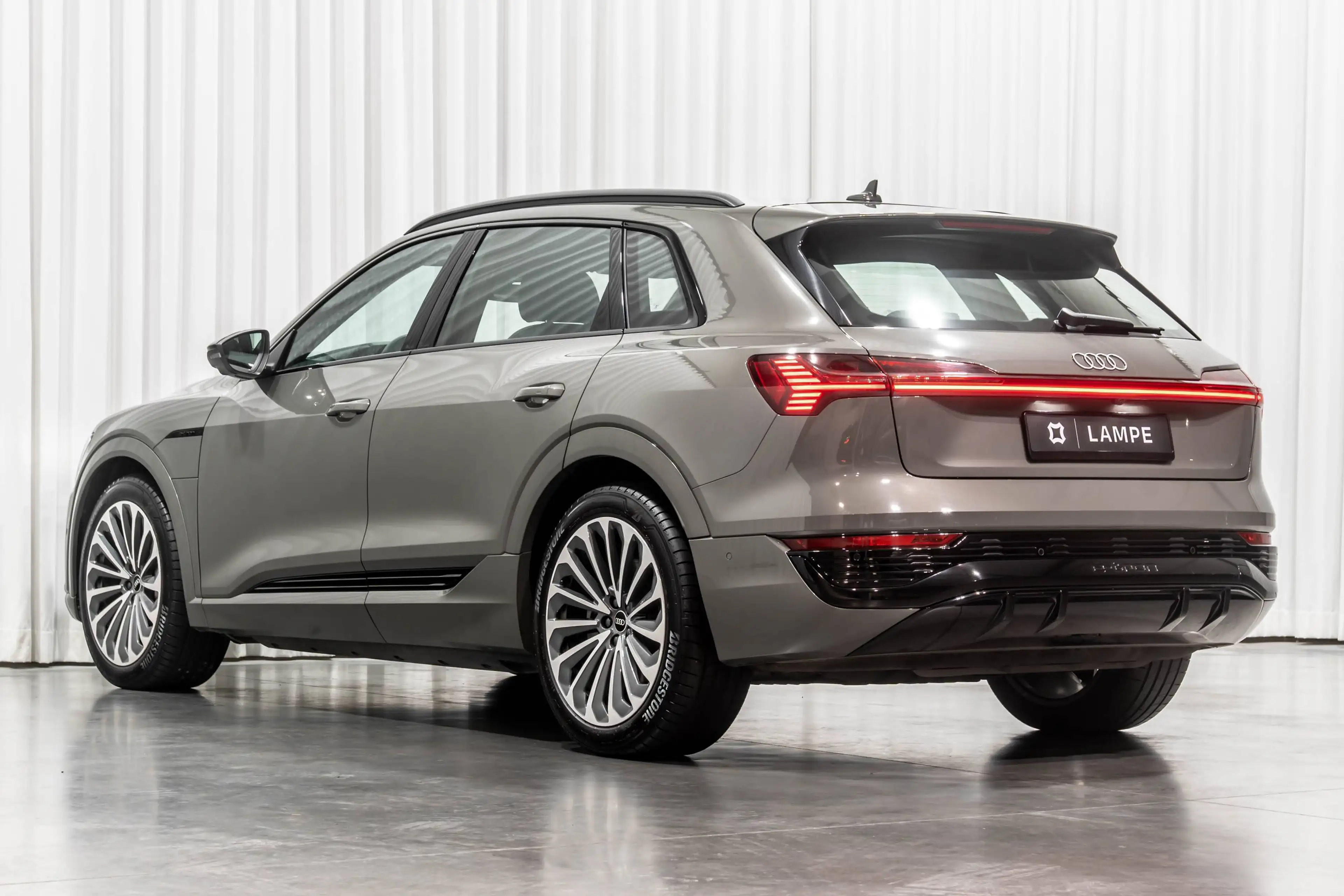 Audi Q8 e-tron 50 Quattro S-Line Trekhaak Keyless Shadow 360°Cam — photo 10