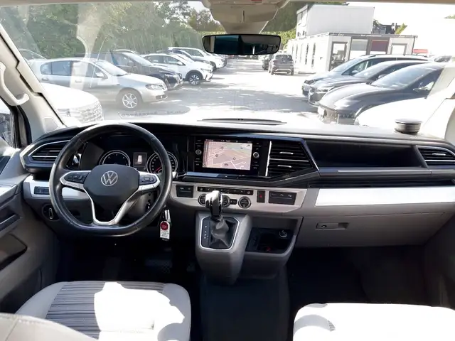 Volkswagen T6 California view 9
