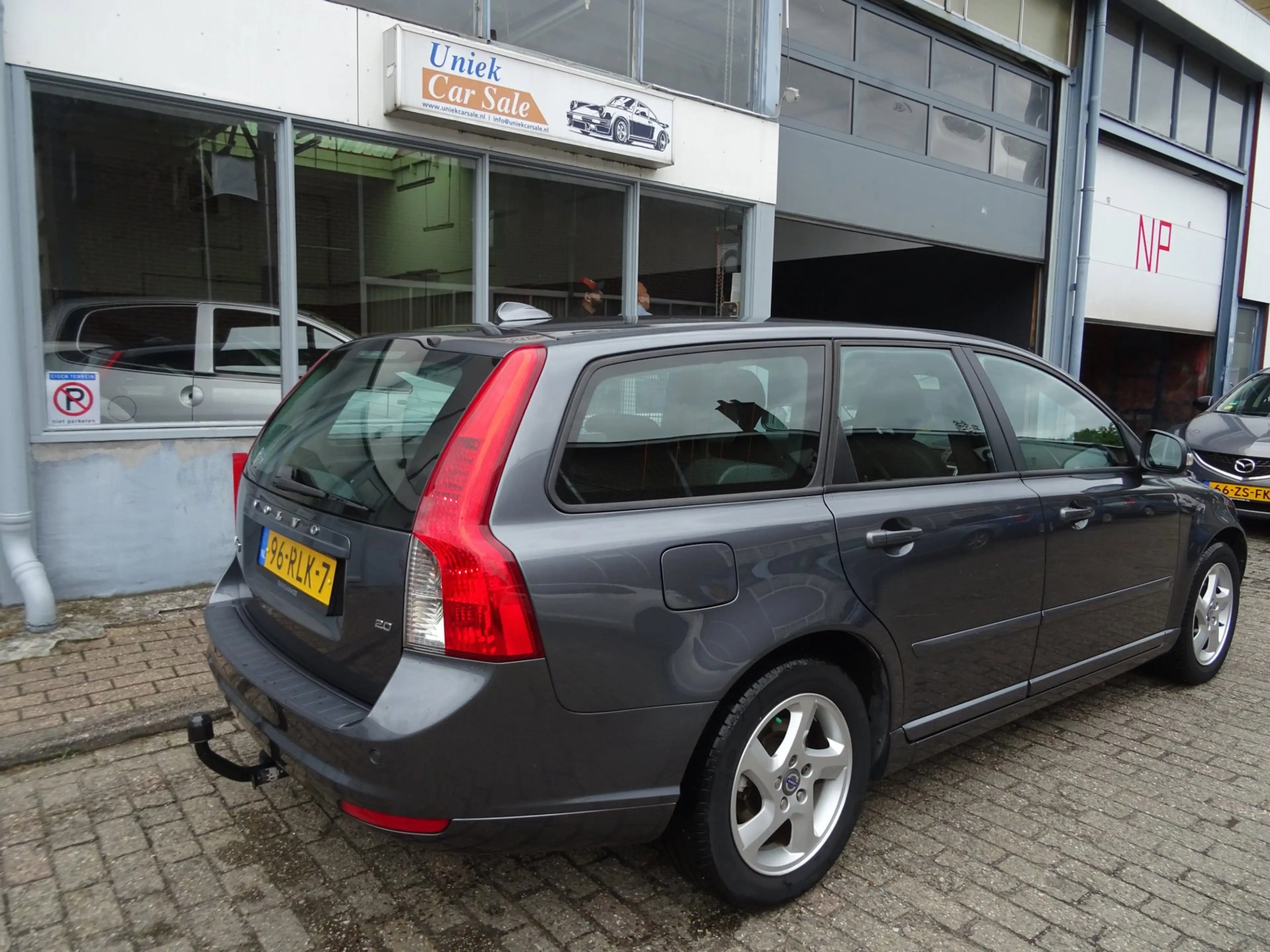 Volvo V50 2.0 Sport — photo 9