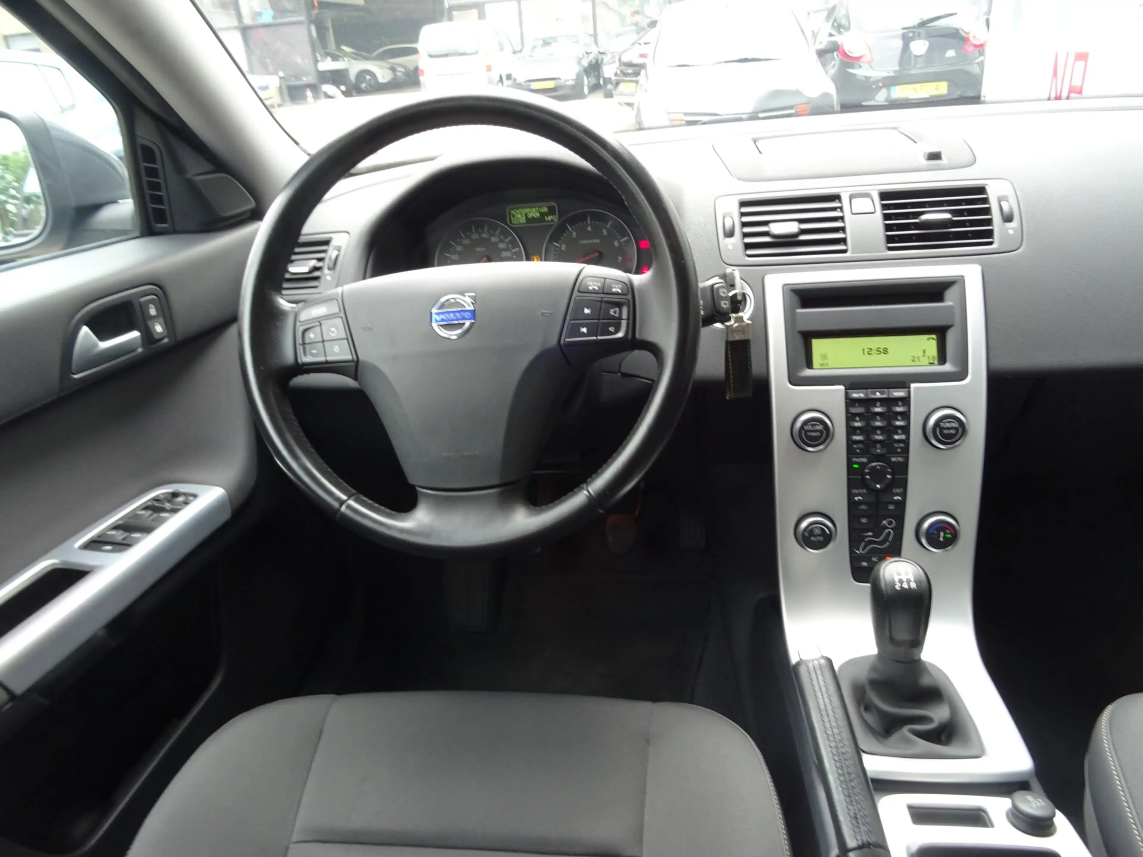 Volvo V50 2.0 Sport — photo 4