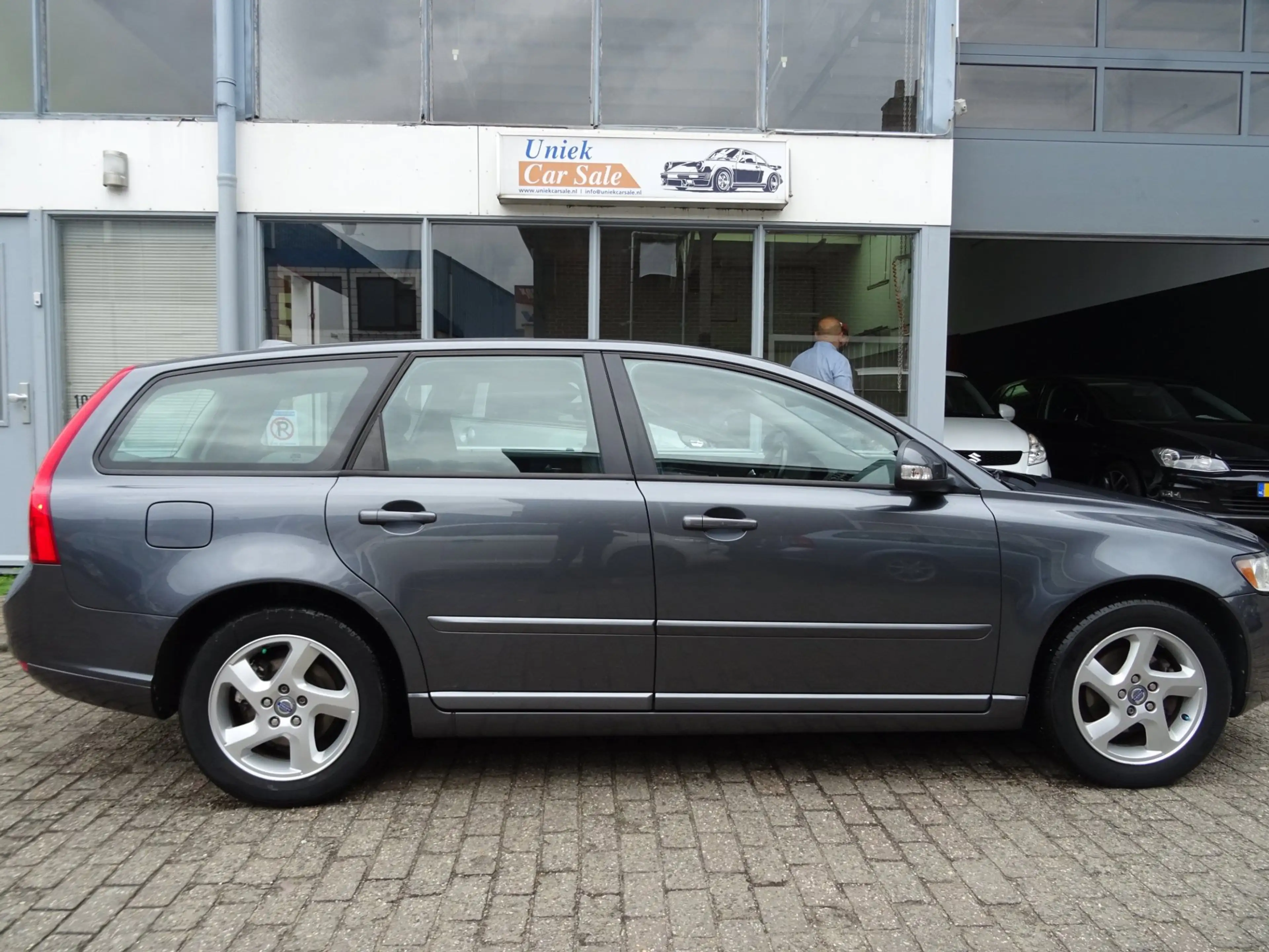 Volvo V50 2.0 Sport — photo 10