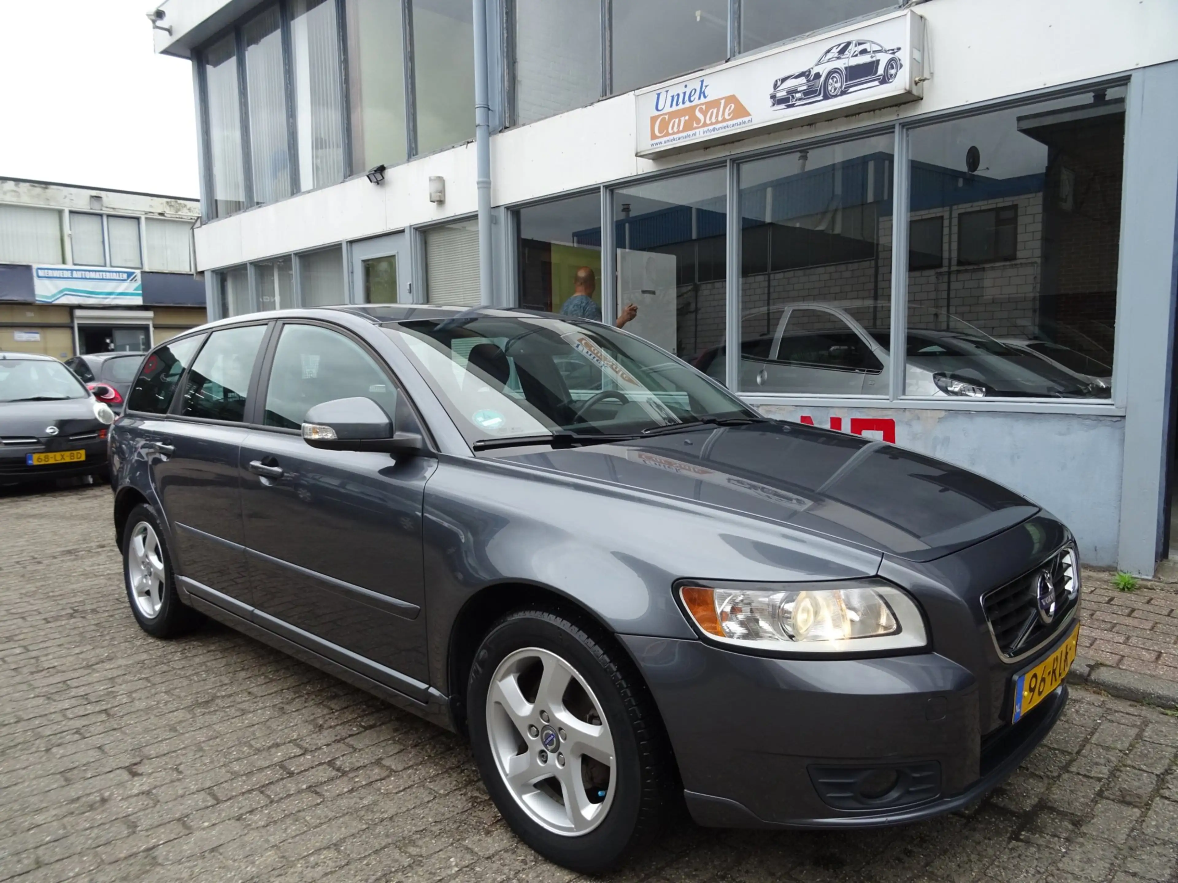Volvo V50 2.0 Sport — photo 11